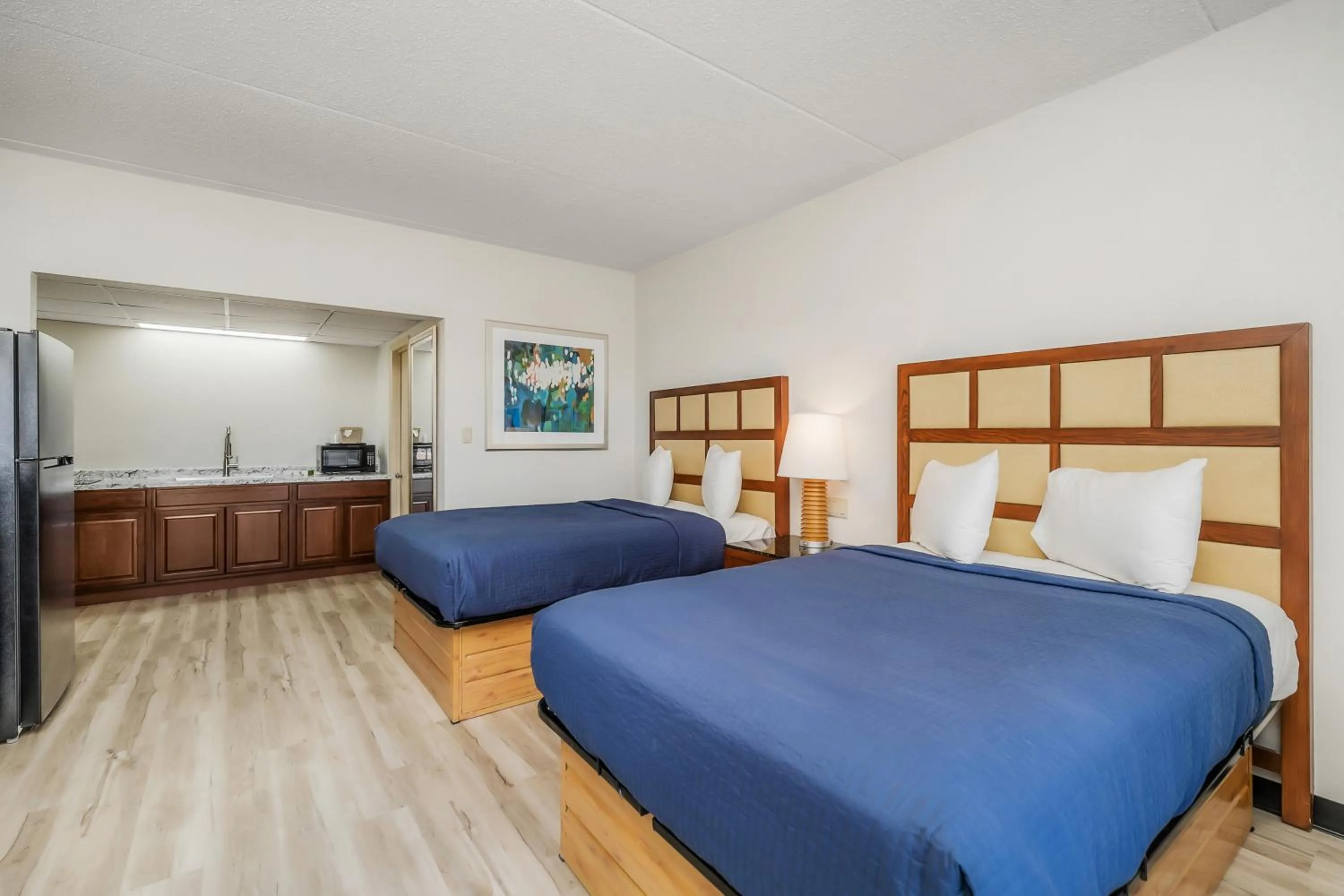 Bed in Extended Stay Suites Cookeville - Tennessee Tech