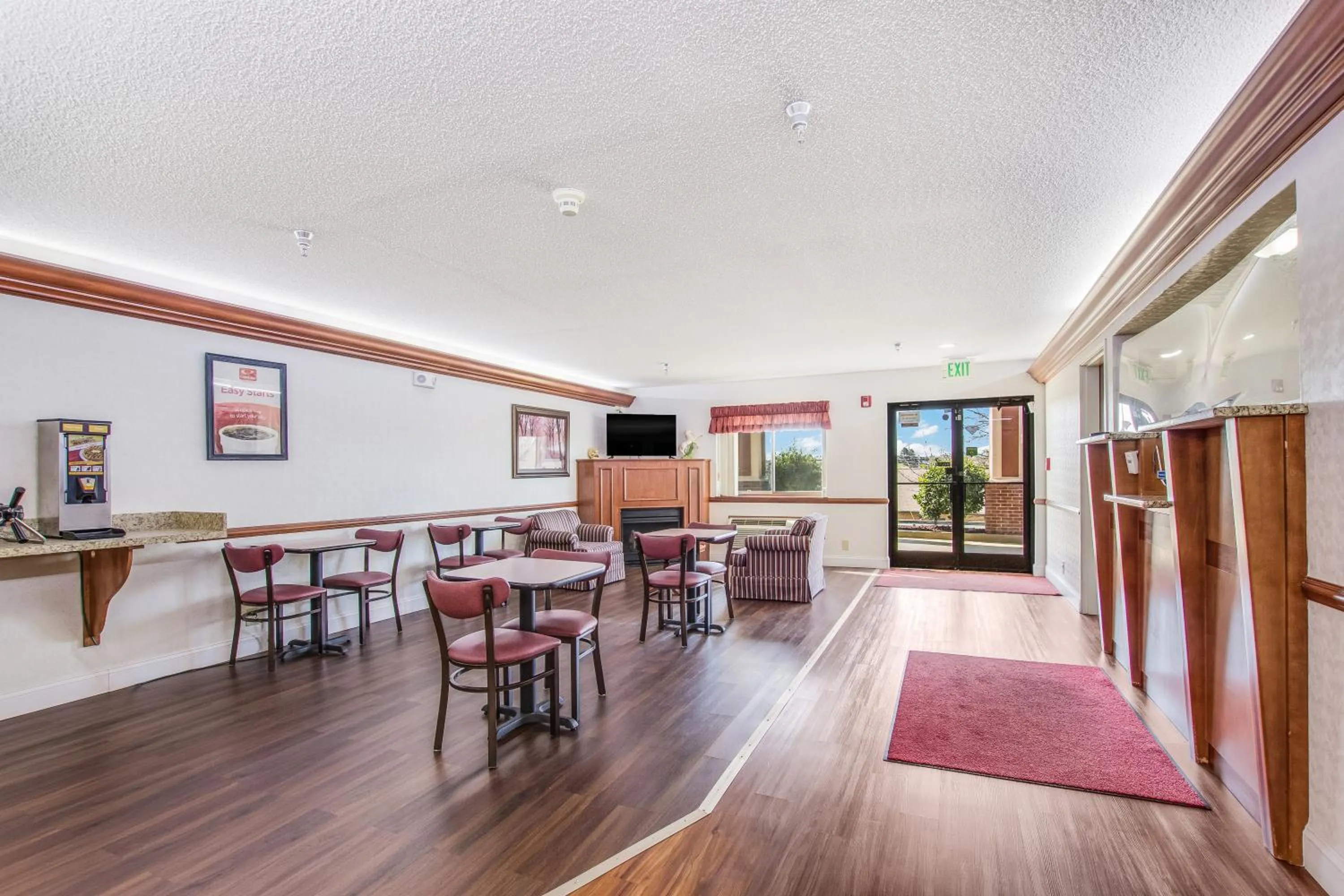 Lobby or reception in Econo Lodge Shelbyville
