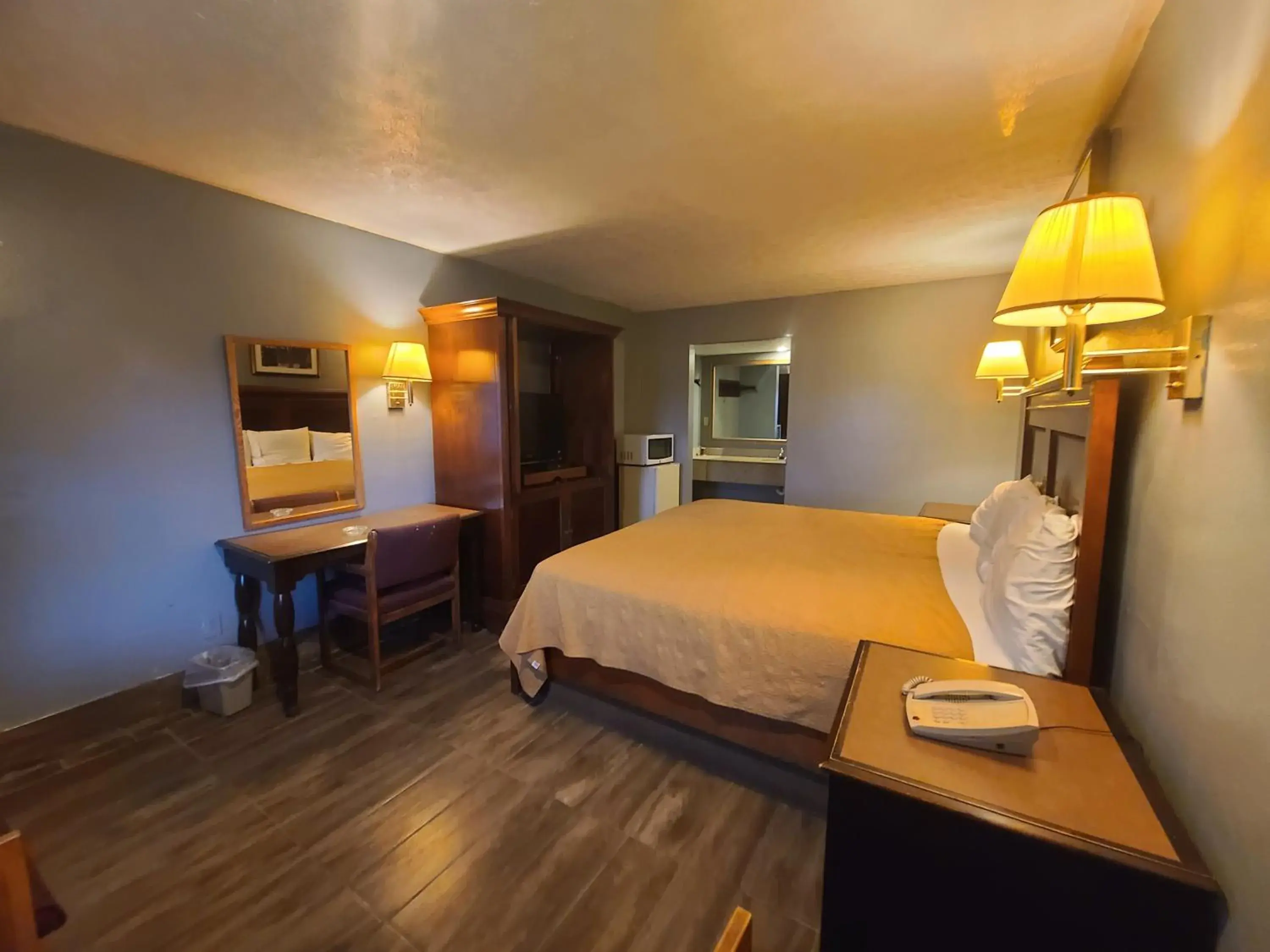 Bed in Garden Inn and Extended Stay Bed in Garden Inn and Extended Stay