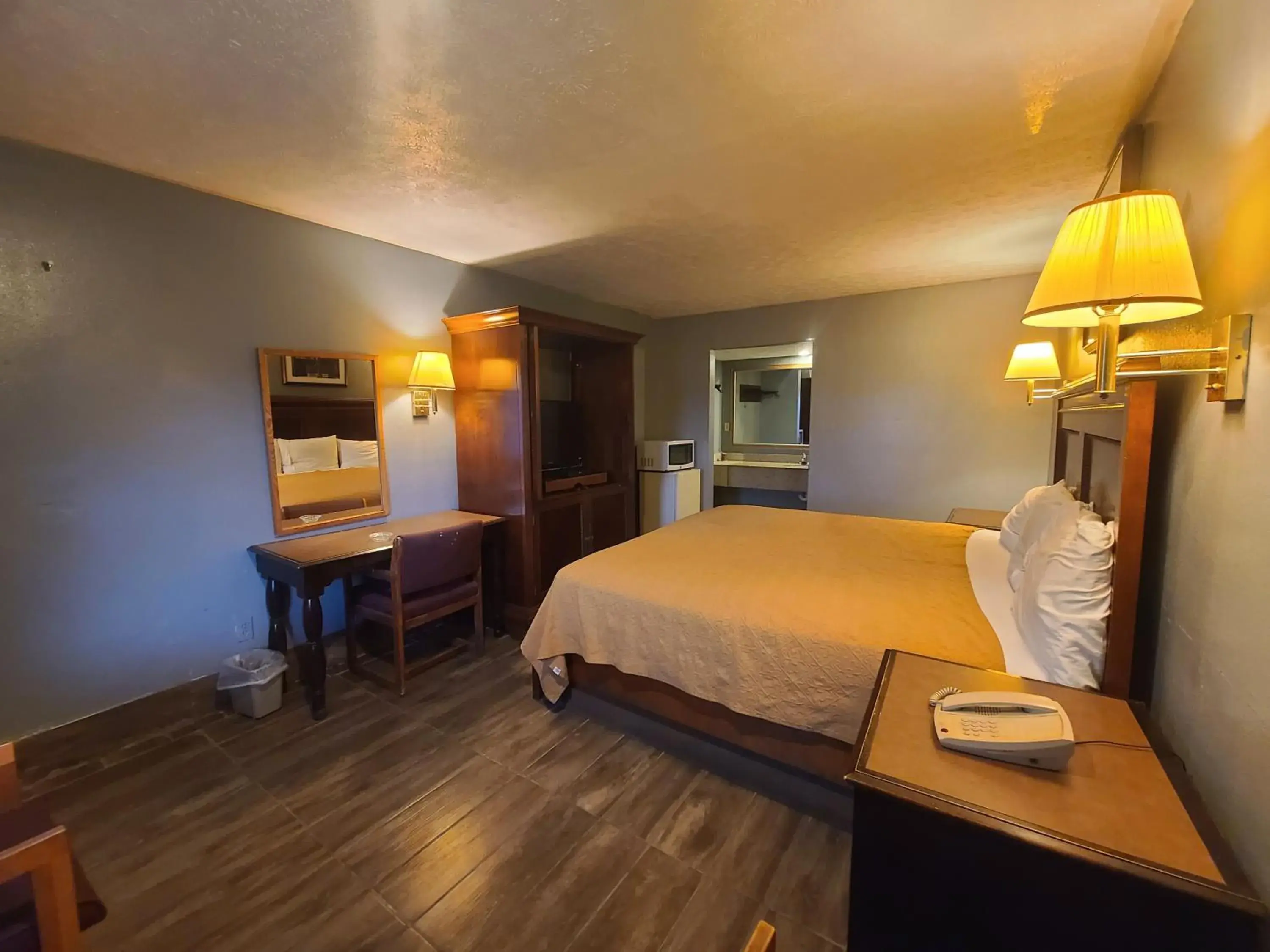 Bed in Garden Inn and Extended Stay Bed in Garden Inn and Extended Stay