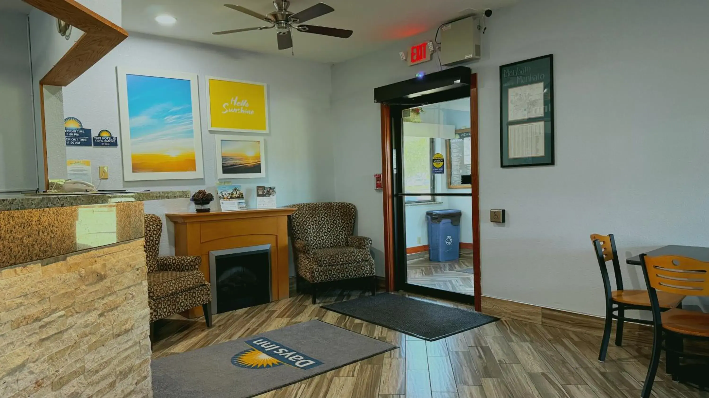 Facade/entrance in Days Inn by Wyndham Mankato Facade/entrance in Days Inn by Wyndham Mankato