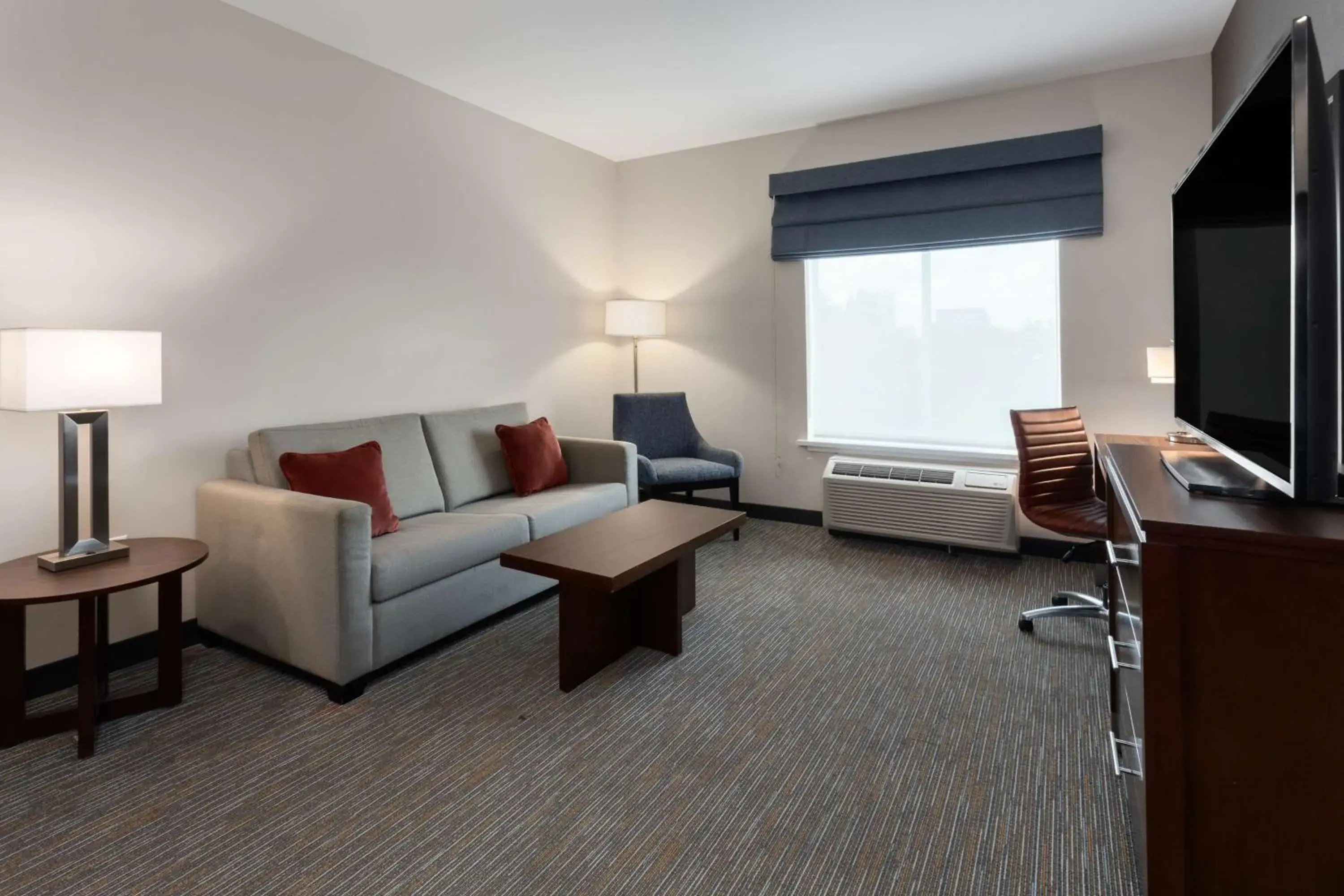 Living room in Hampton Inn by Hilton Nashville Airport Century Place Living room in Hampton Inn by Hilton Nashville Airport Century Place