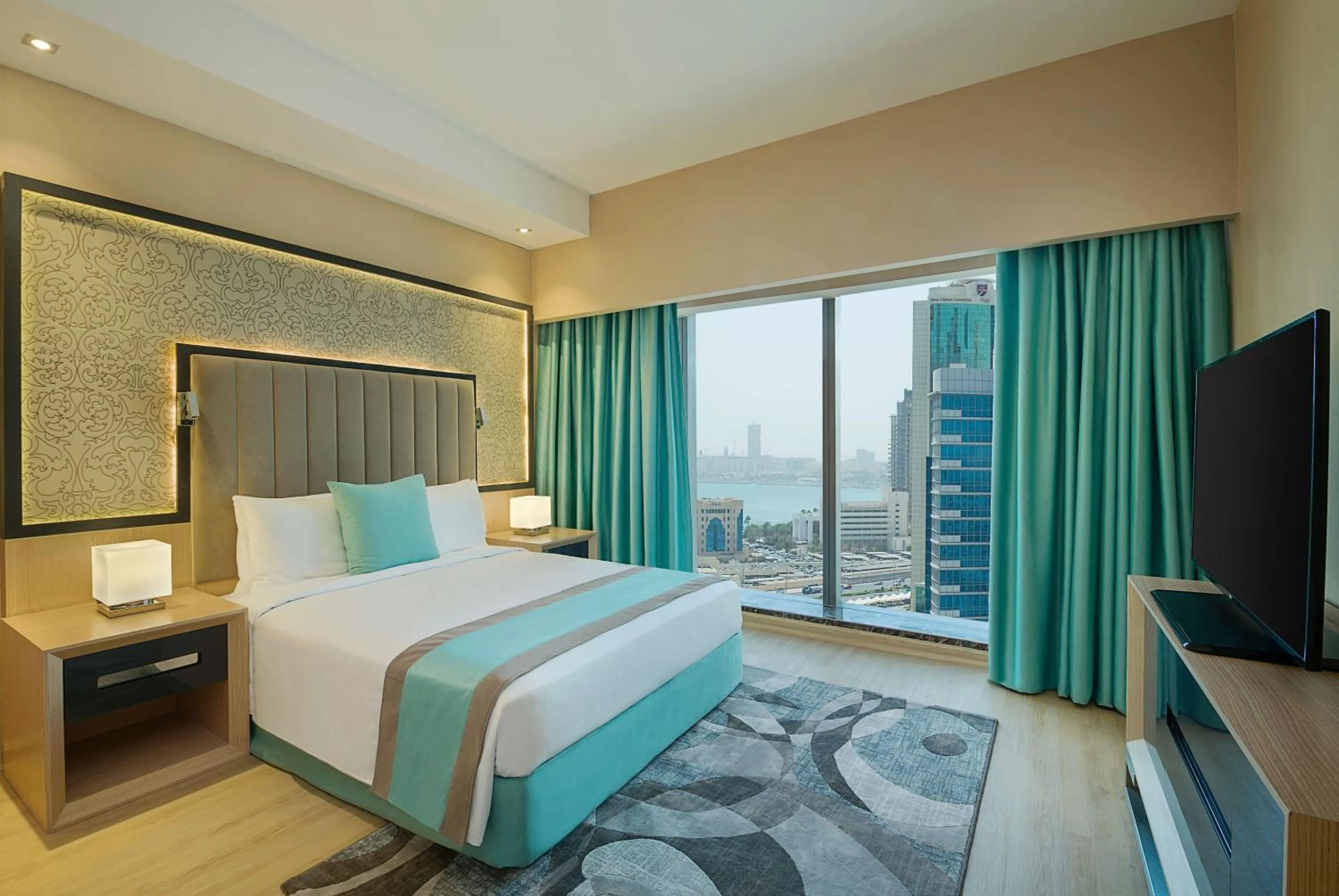 Photo of the whole room, Bed in Wyndham Doha West Bay