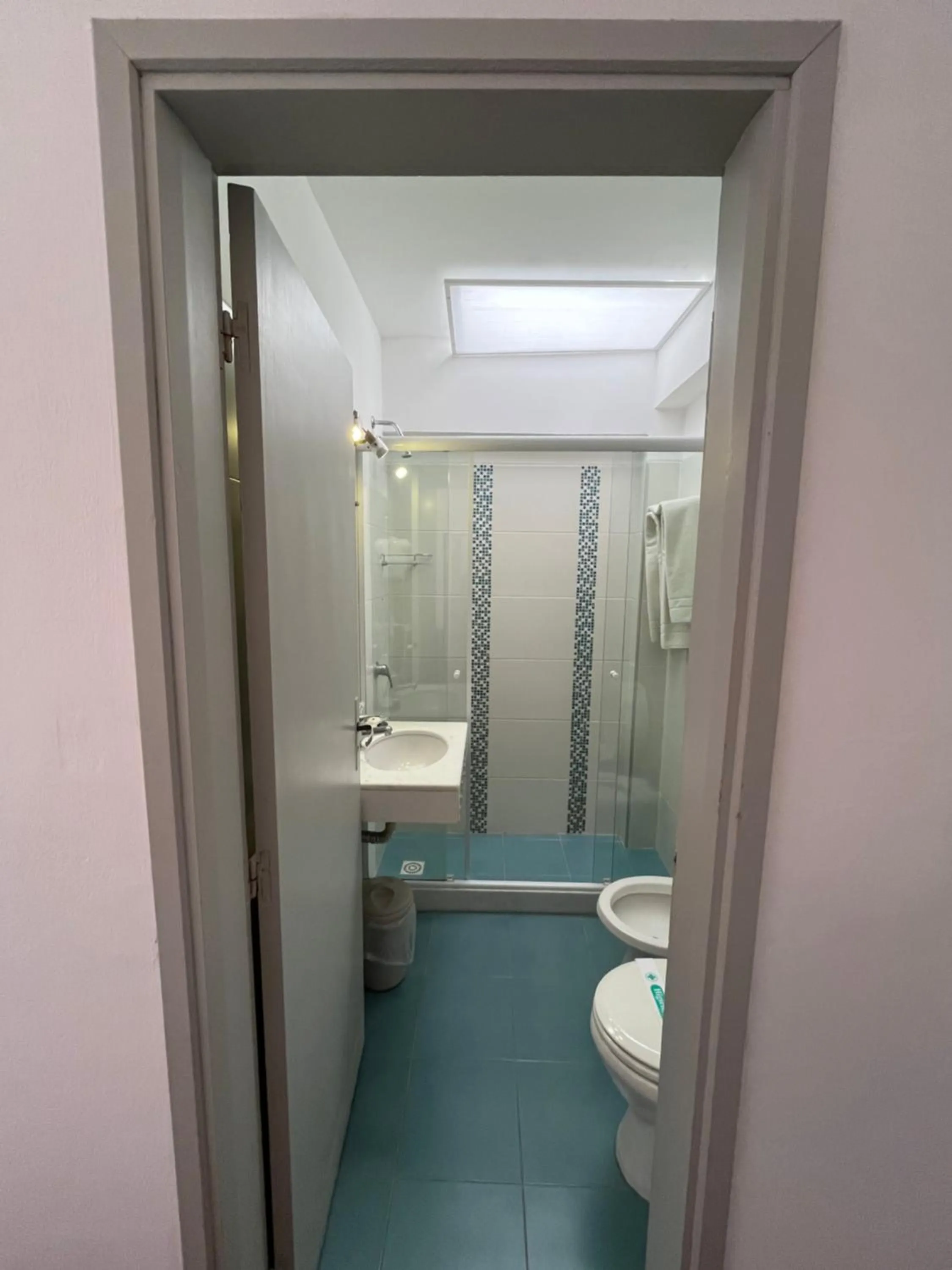 Shower in Hotel Tamariz