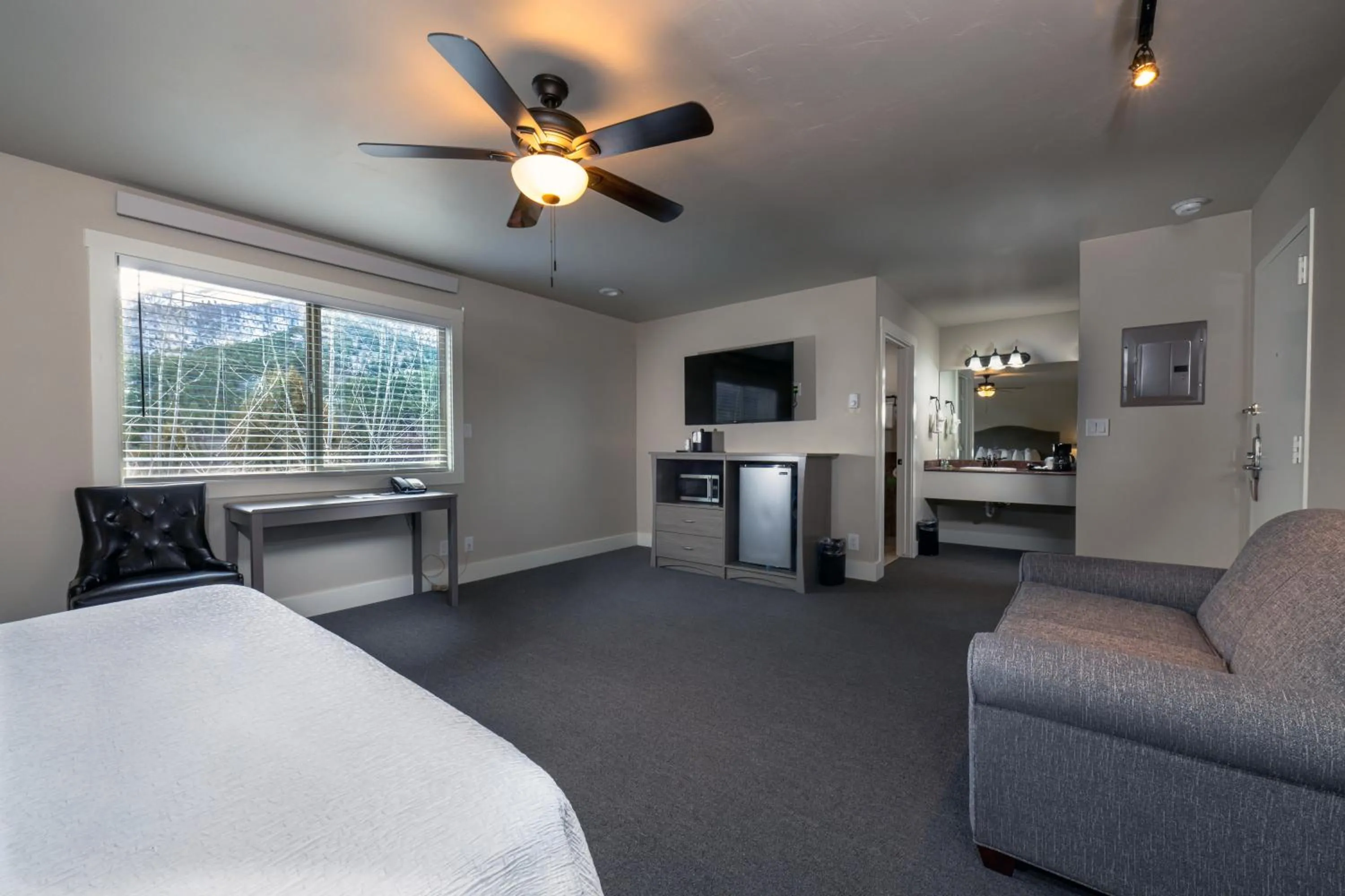 Bed in Flying Saddle Resort and Steak House