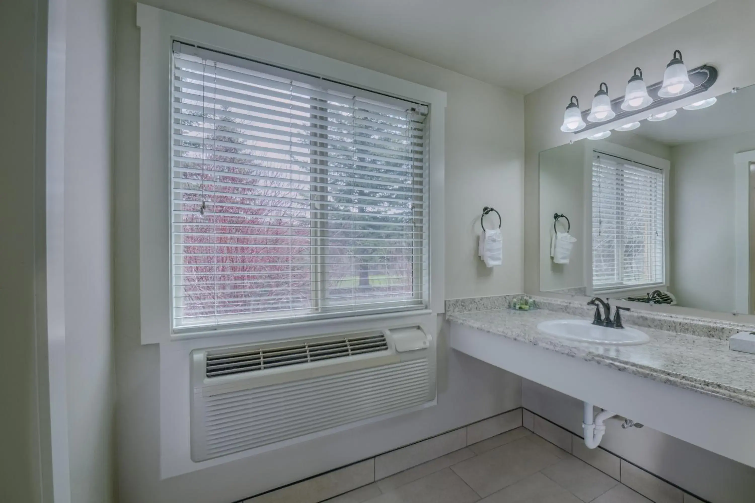 Standard Double Room in Flying Saddle Resort and Steak House Standard Double Room in Flying Saddle Resort and Steak House