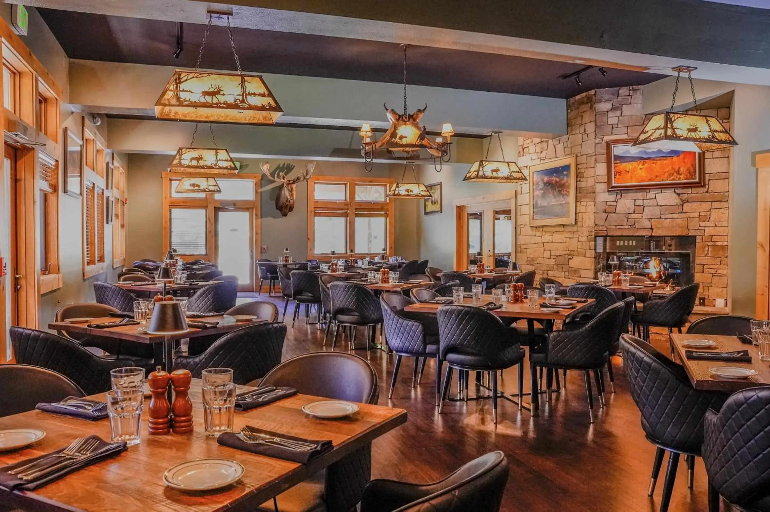 Restaurant/places to eat in Flying Saddle Resort and Steak House Restaurant/places to eat in Flying Saddle Resort and Steak House