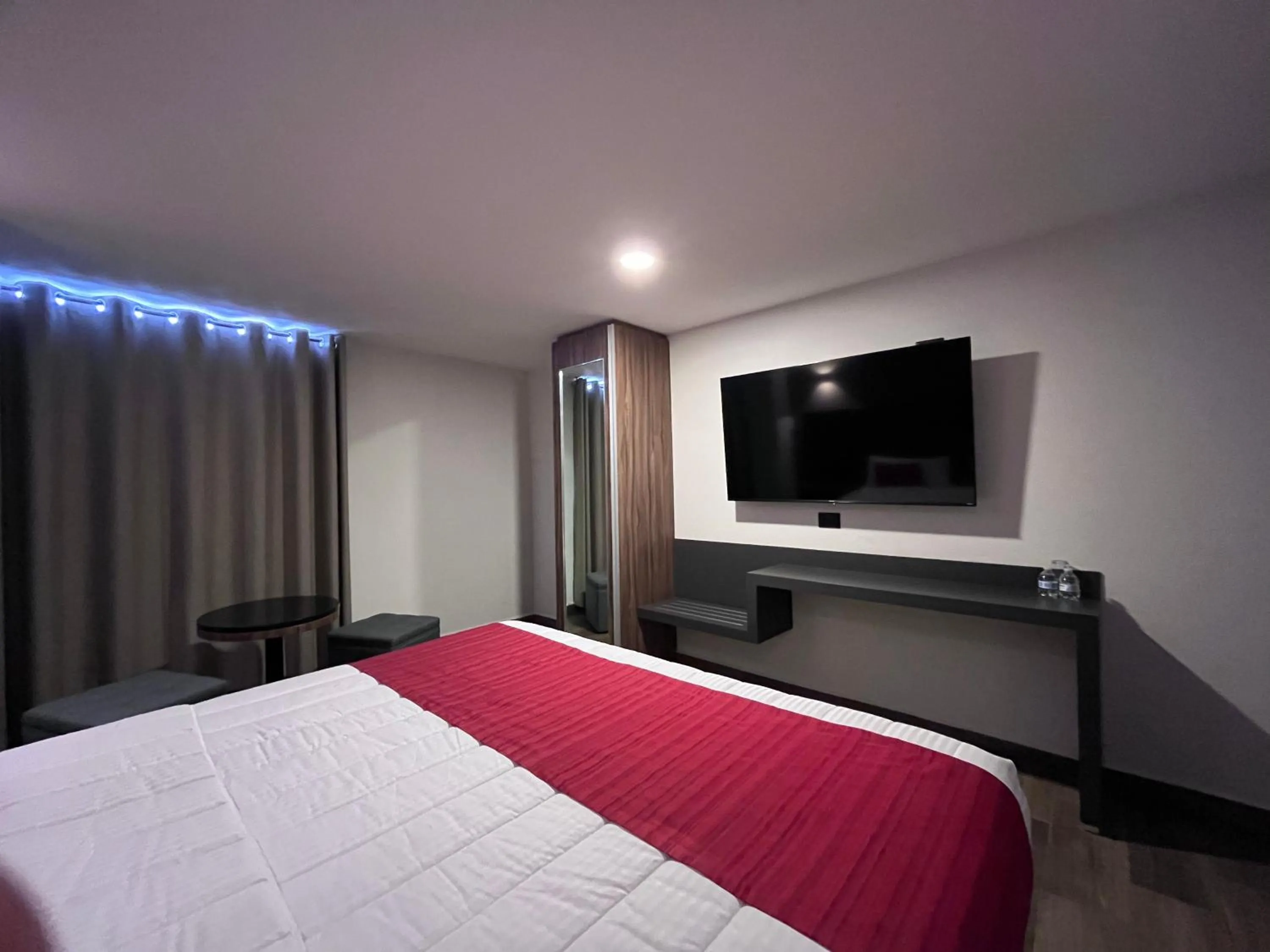 Bed in Hotel Granada