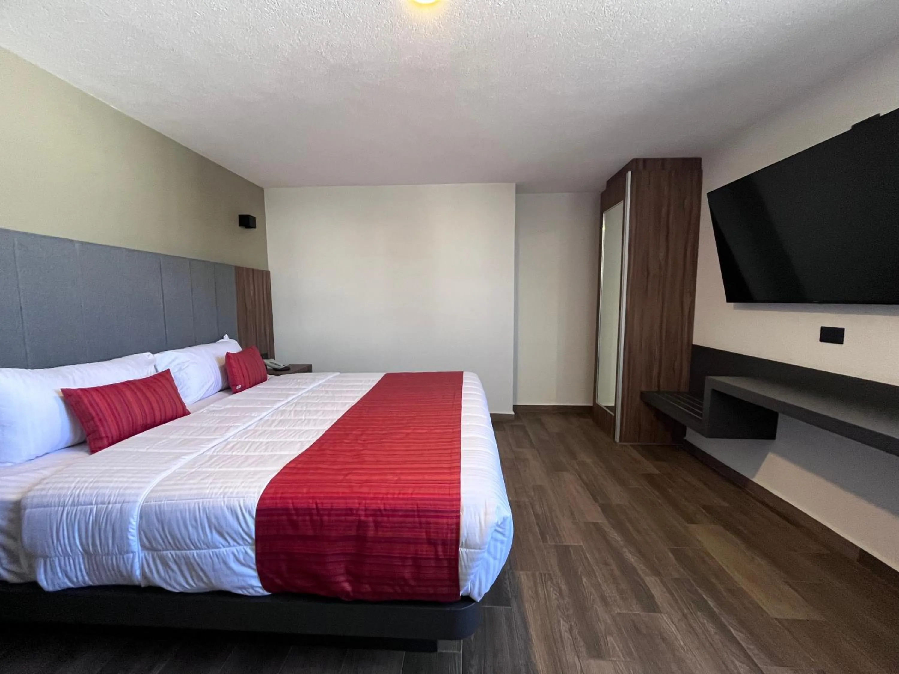 Bed in Hotel Granada