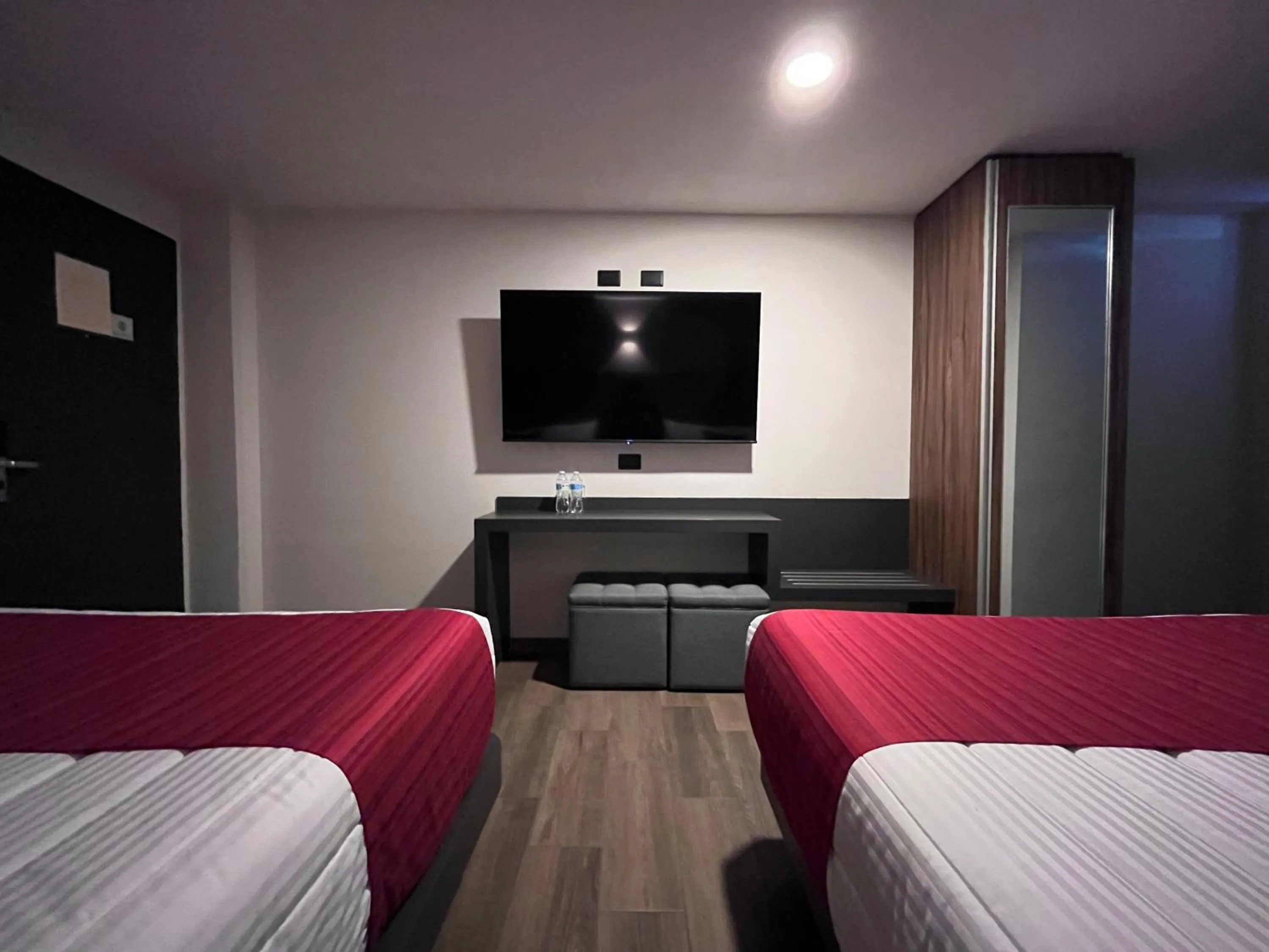 Bed in Hotel Granada