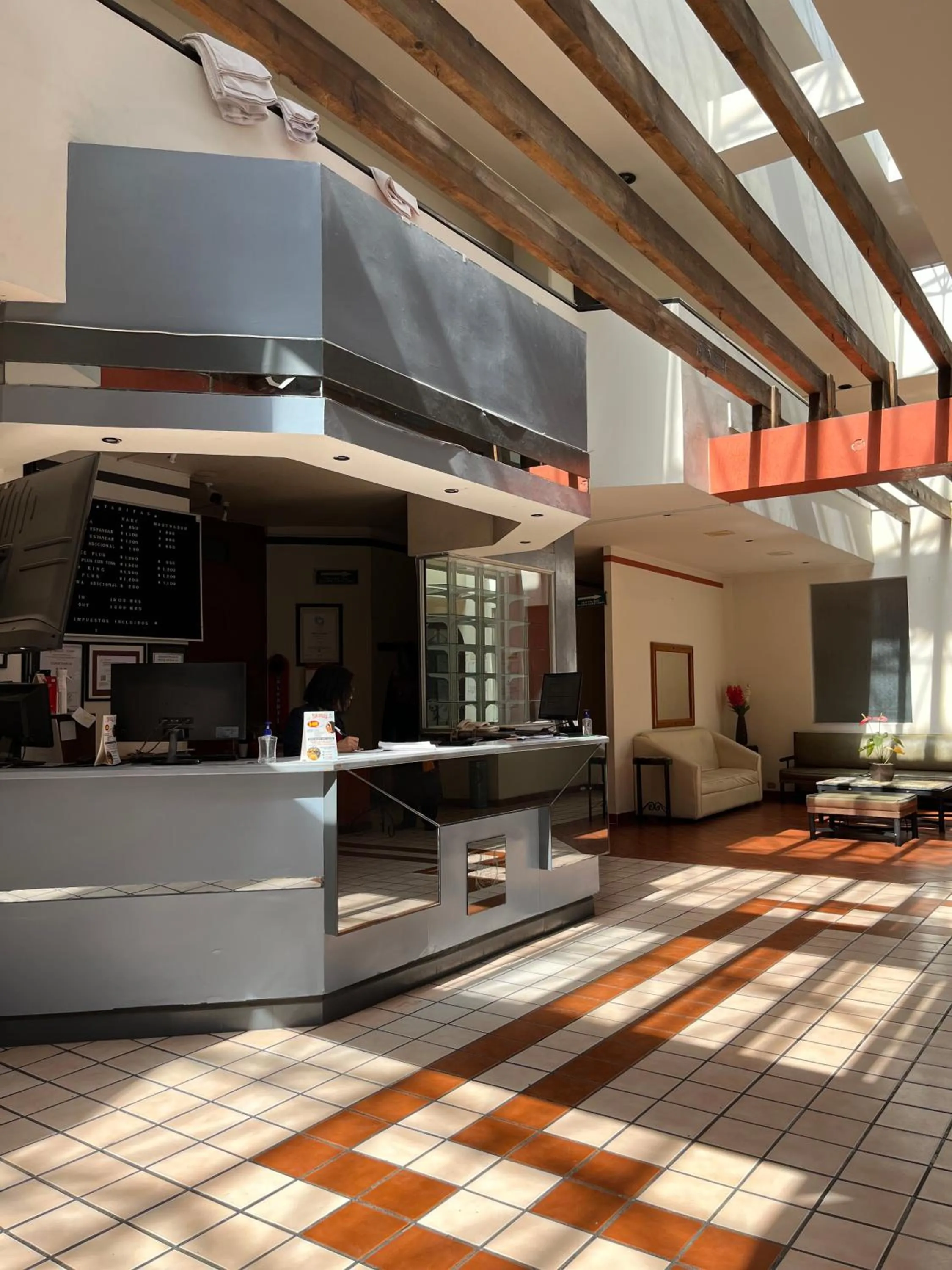 Lobby or reception in Hotel Granada