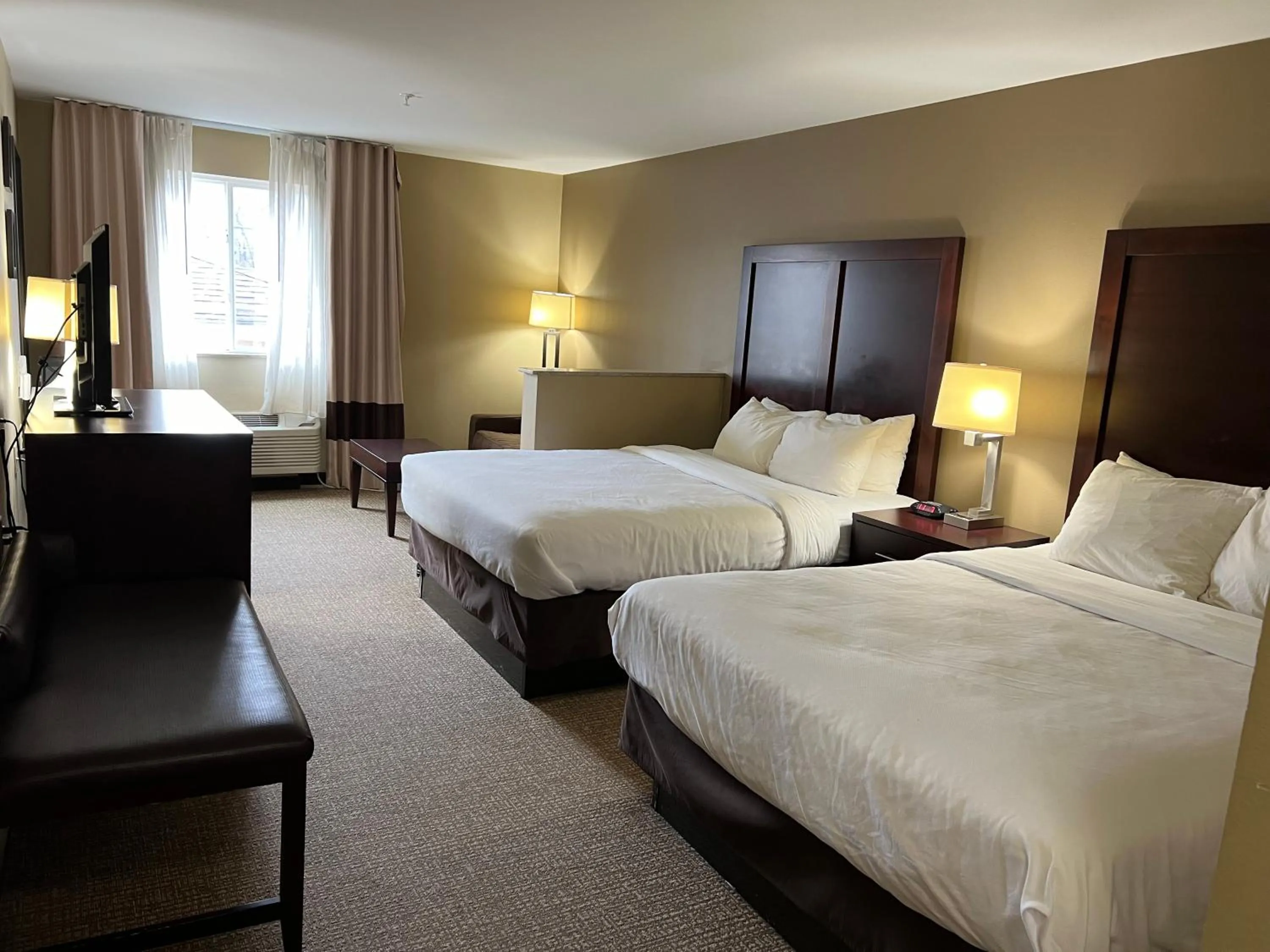 Bed in Comfort Inn and Suites Manheim
