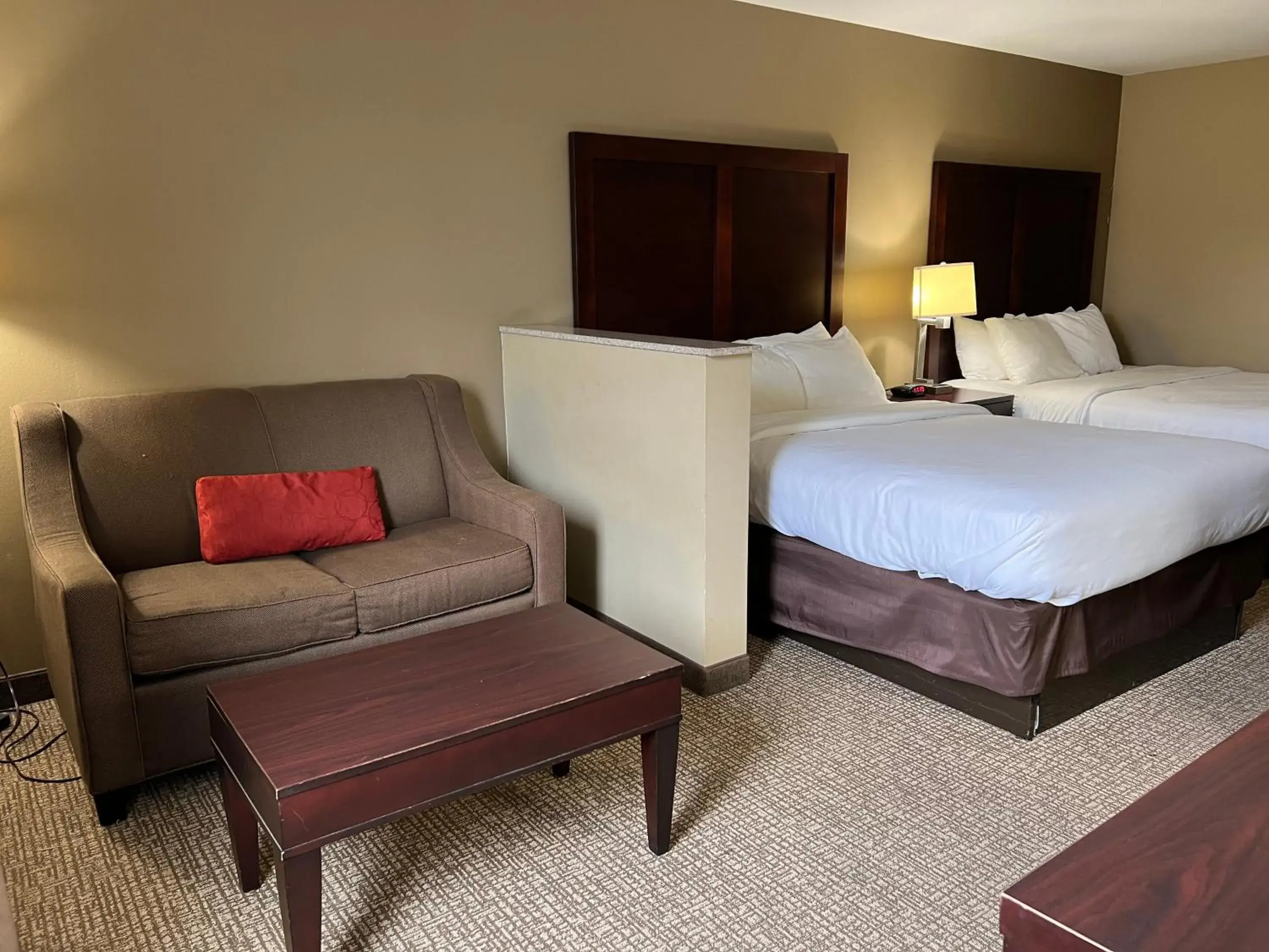 Bed in Comfort Inn and Suites Manheim Bed in Comfort Inn and Suites Manheim