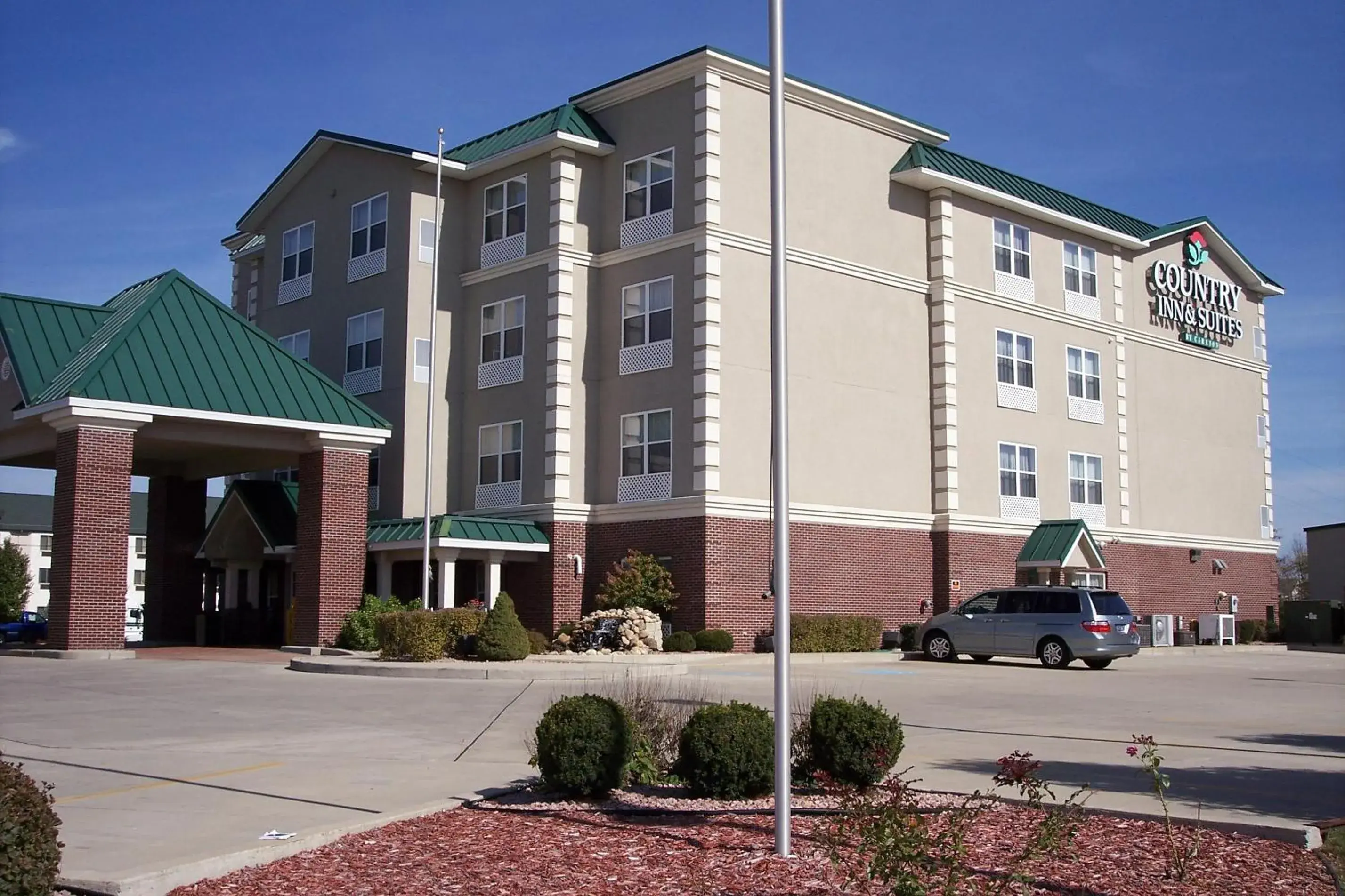 Property building in Country Inn & Suites by Radisson, Elkhart North Property building in Country Inn & Suites by Radisson, Elkhart North