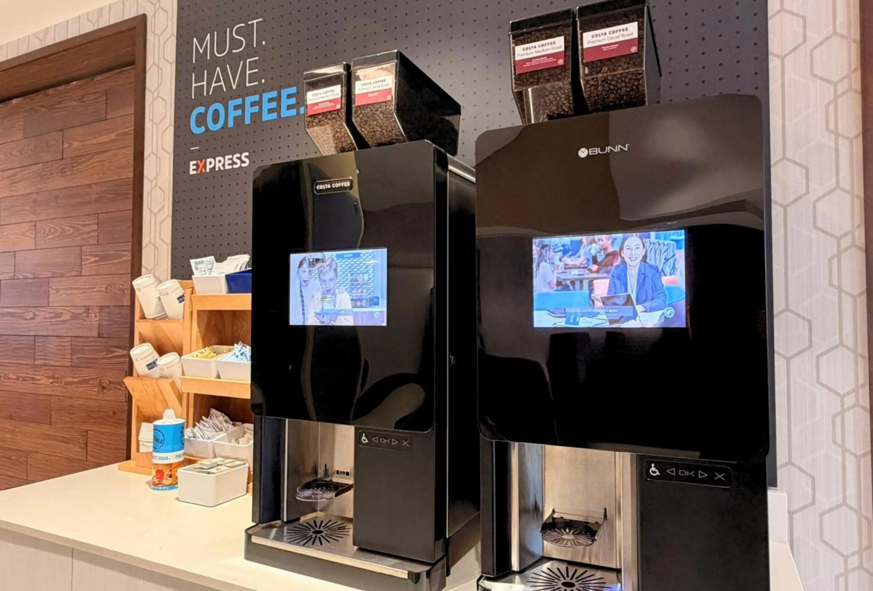 Coffee/tea facilities in Holiday Inn Express & Suites Charlotte - Ballantyne by IHG