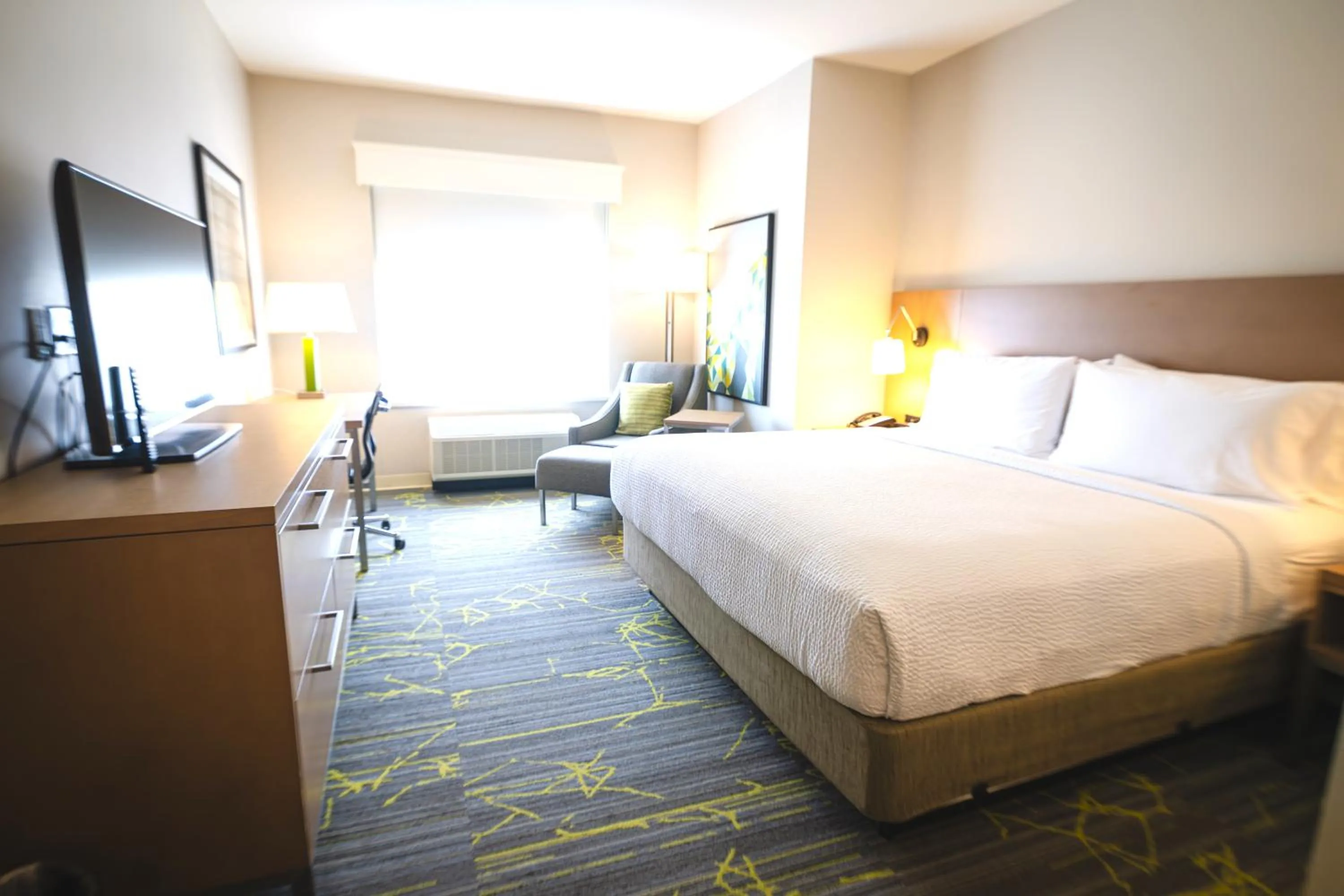 Bed in Holiday Inn & Suites Houston NW - Willowbrook by IHG