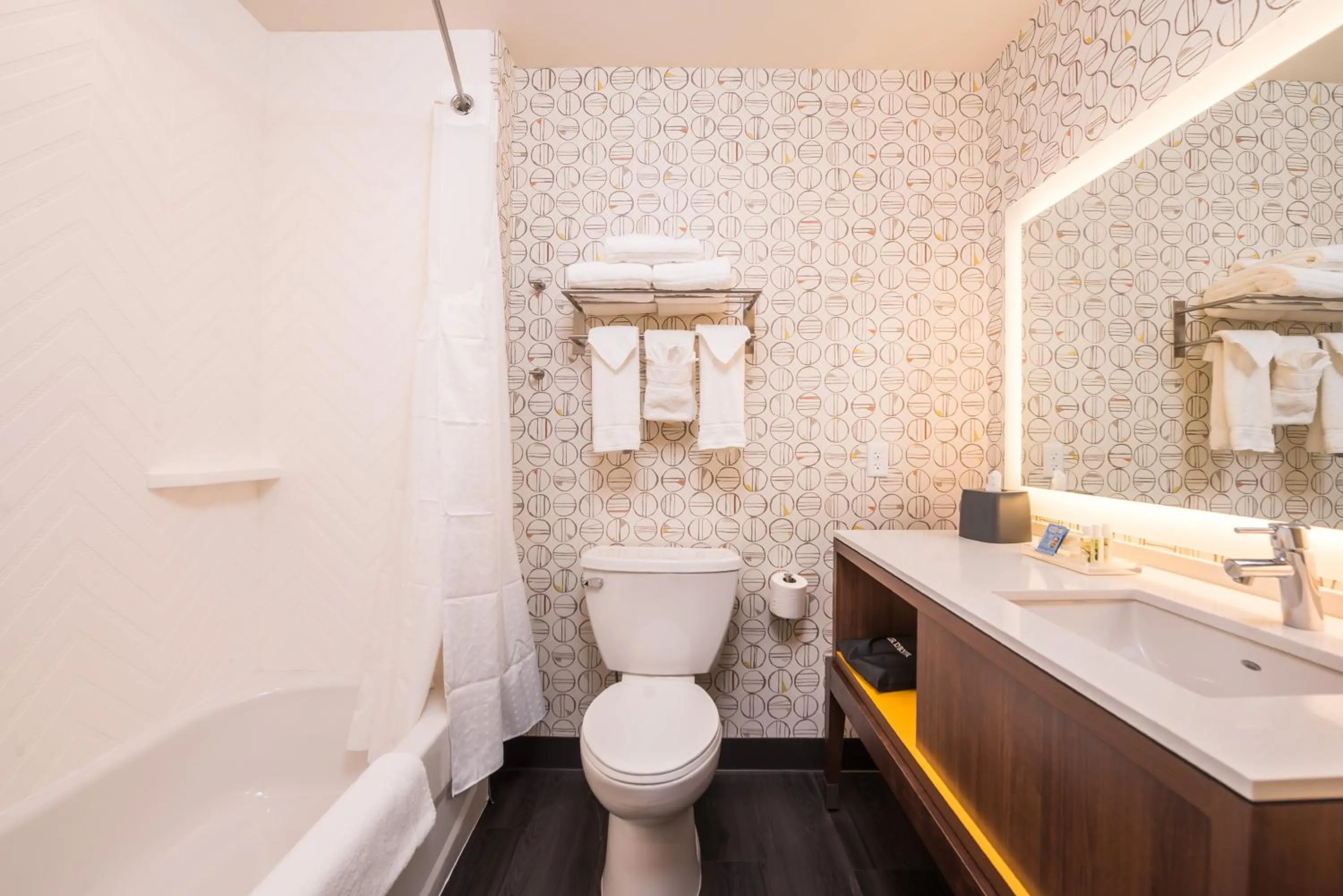 Photo of the whole room in Holiday Inn Joplin by IHG