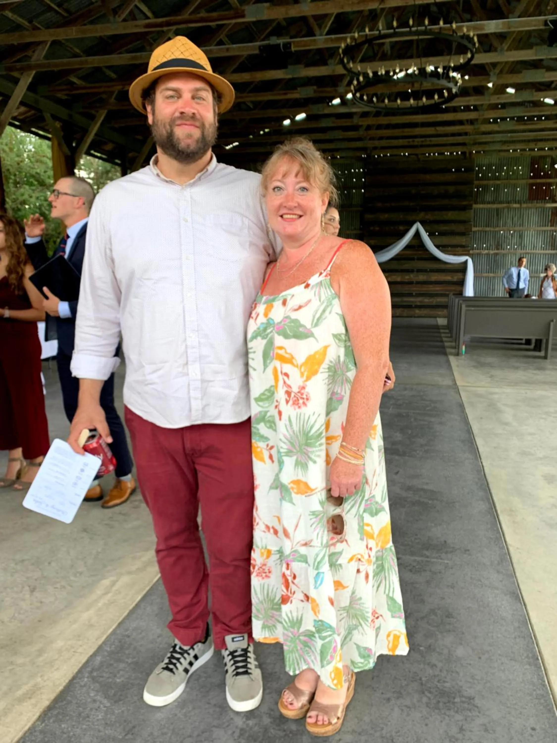 Property building in Twin Oaks Inn