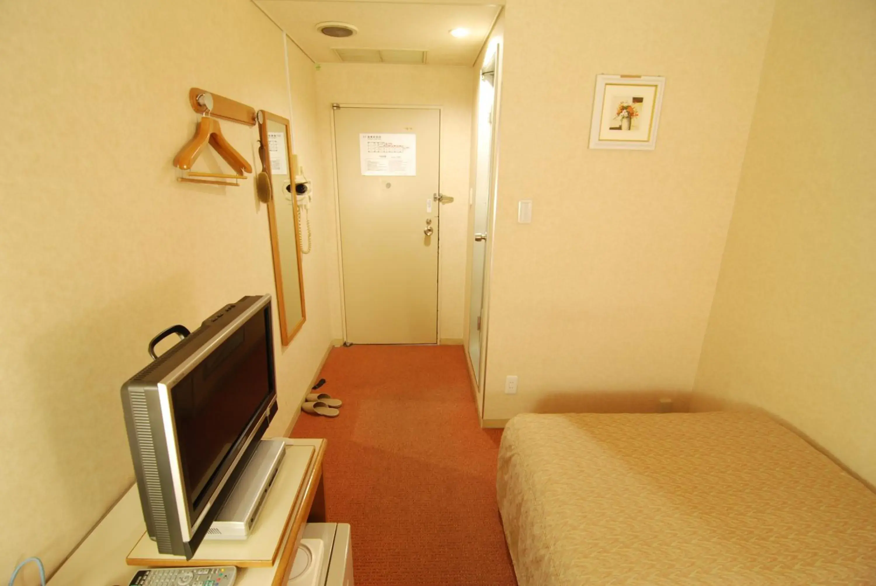 Double Room with Small Double Bed - Non-Smoking in Hotel New Star Ikebukuro Double Room with Small Double Bed - Non-Smoking in Hotel New Star Ikebukuro