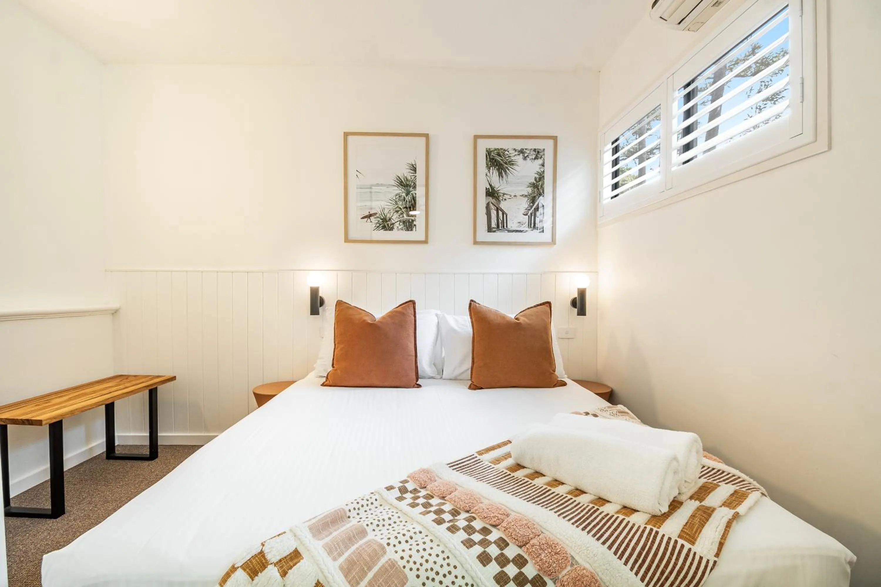 Bed in Julians Apartments