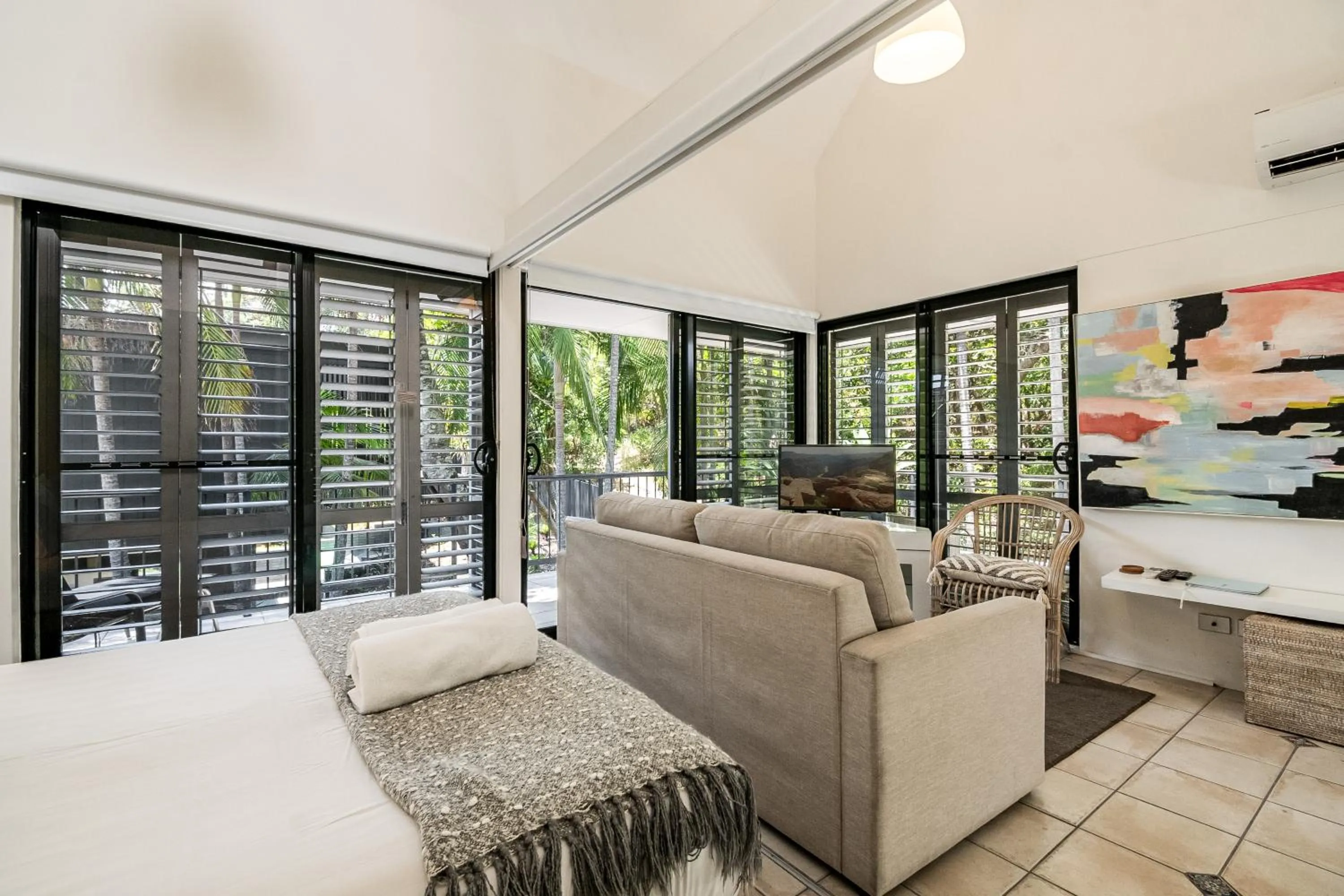 Bed in Julians Apartments