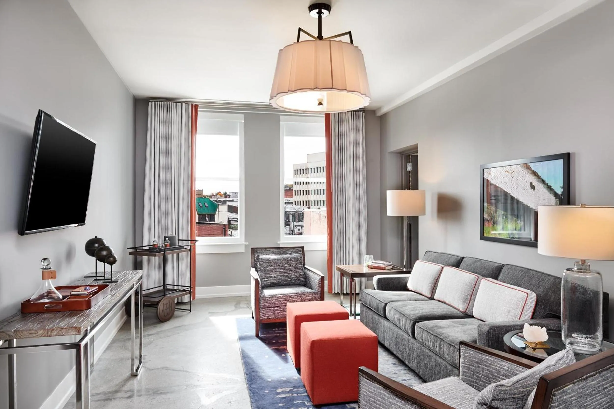 TV and multimedia in The Bristol Hotel