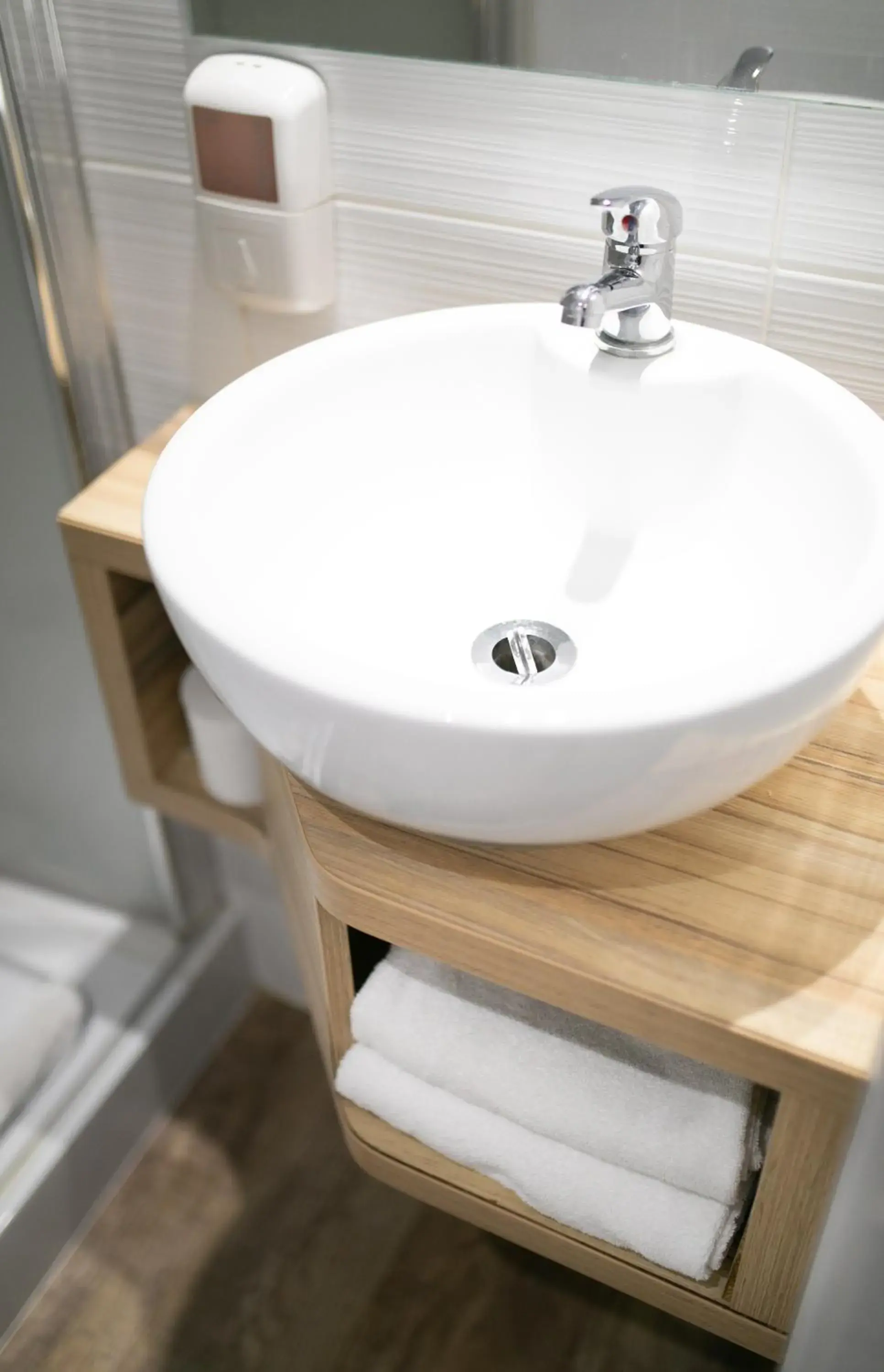 Double or Twin Room in Best Hotel Bordeaux Sud Double or Twin Room in Best Hotel Bordeaux Sud