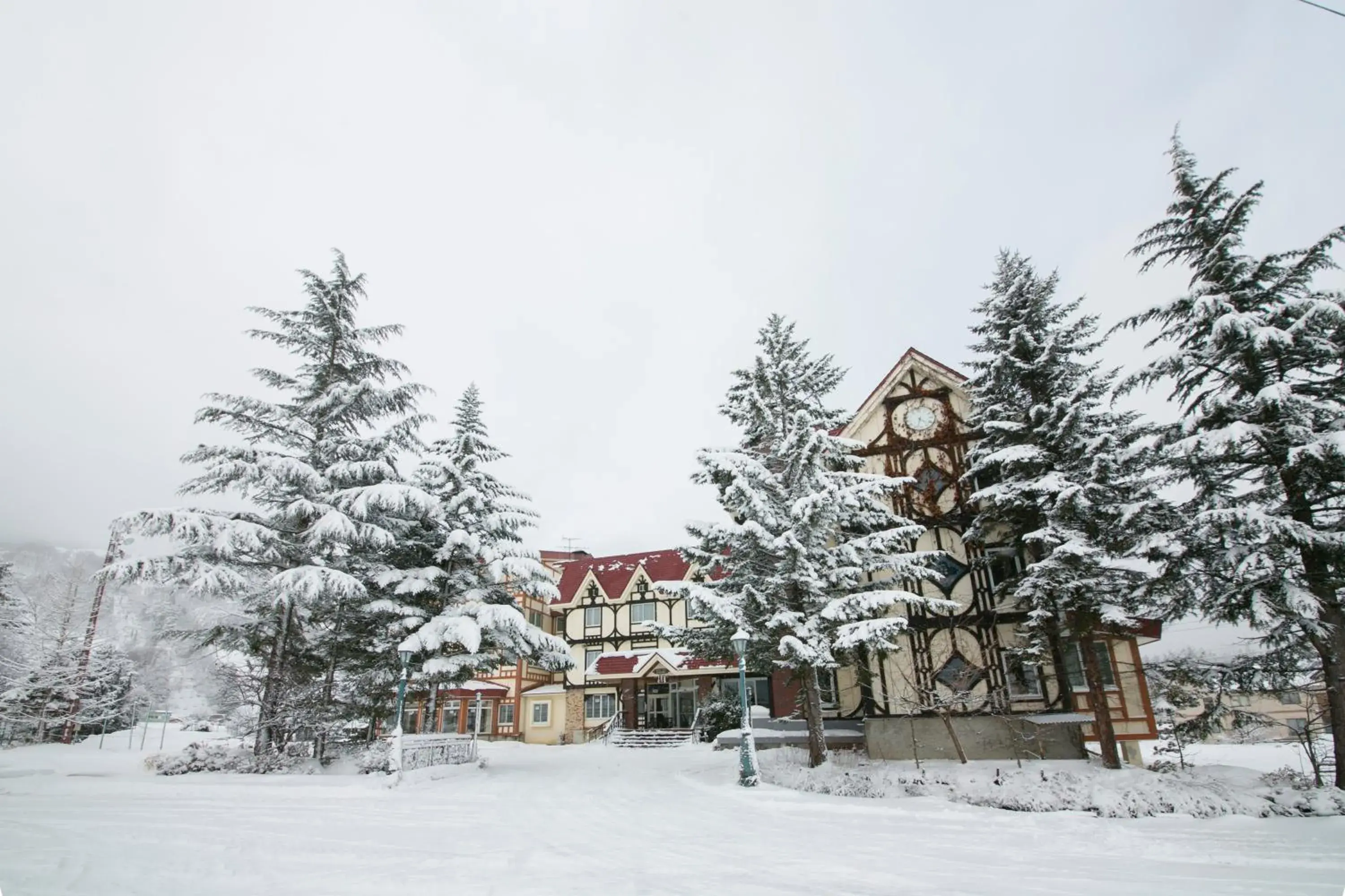 Facade/entrance, Winter in Rosenheim Hakuba