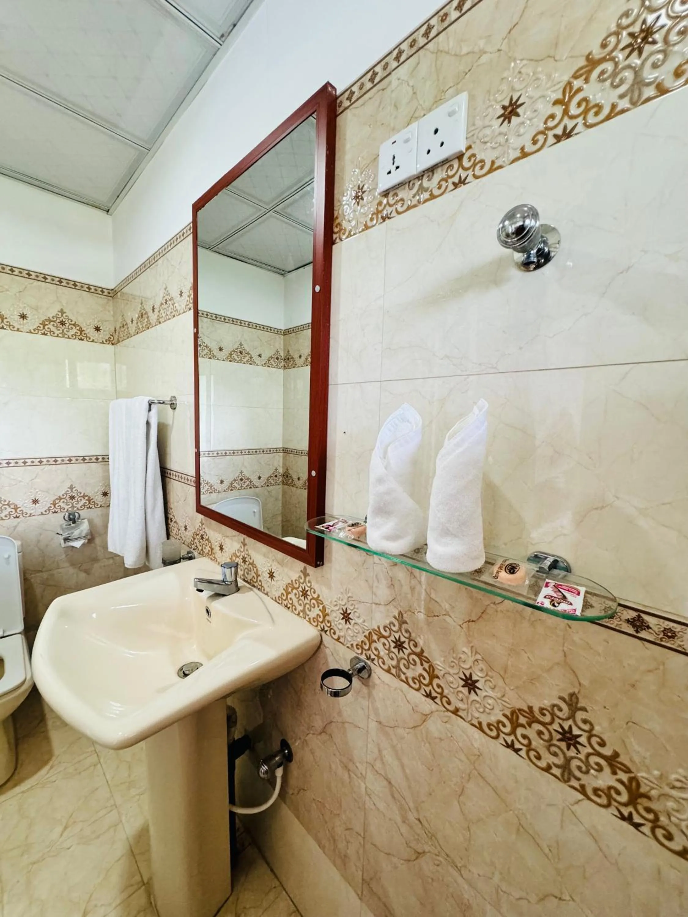 Shower in Ella Nature Life Guest & Resturant