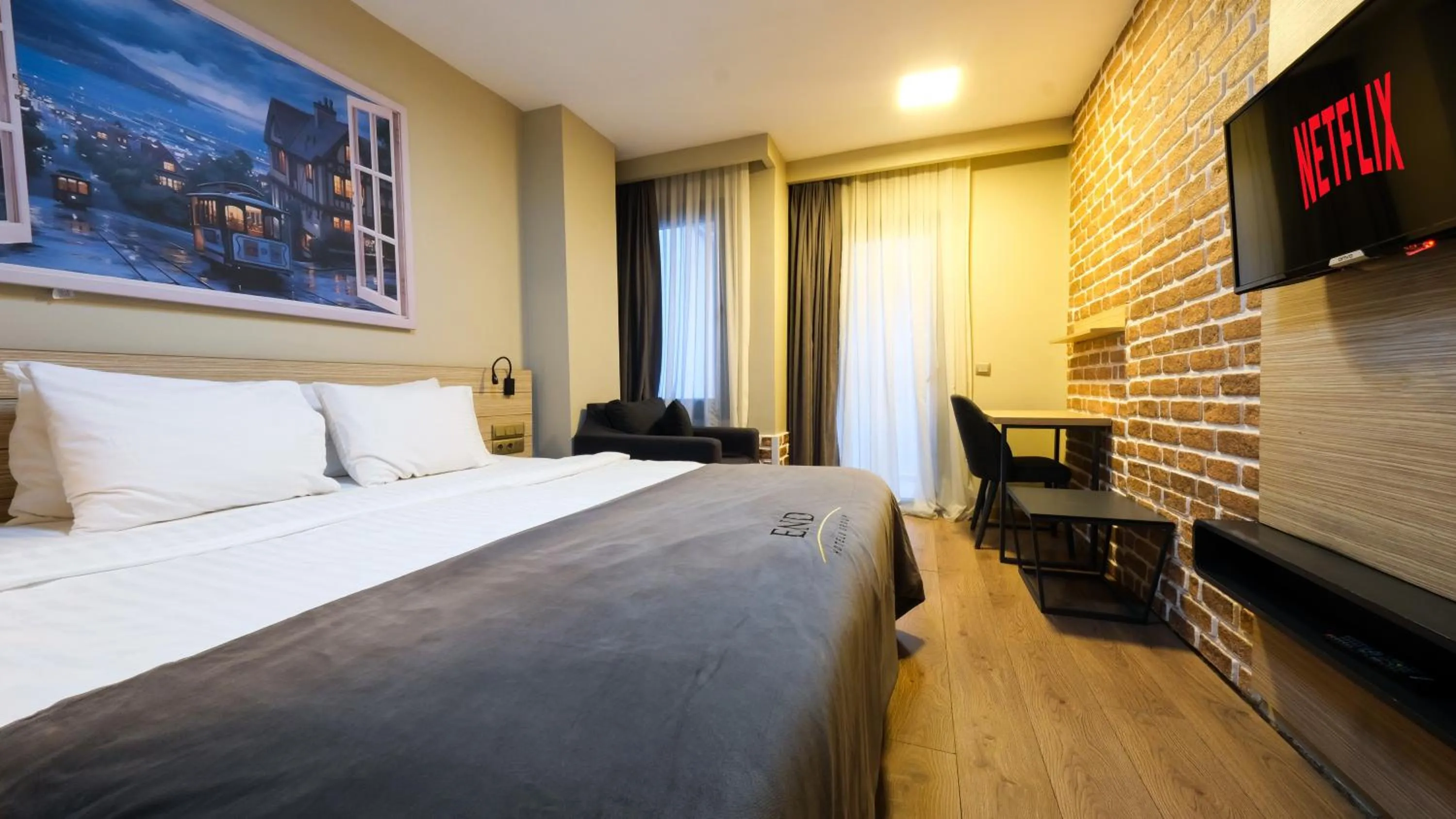 Photo of the whole room, Bed in Endless Comfort Hotel Taksim