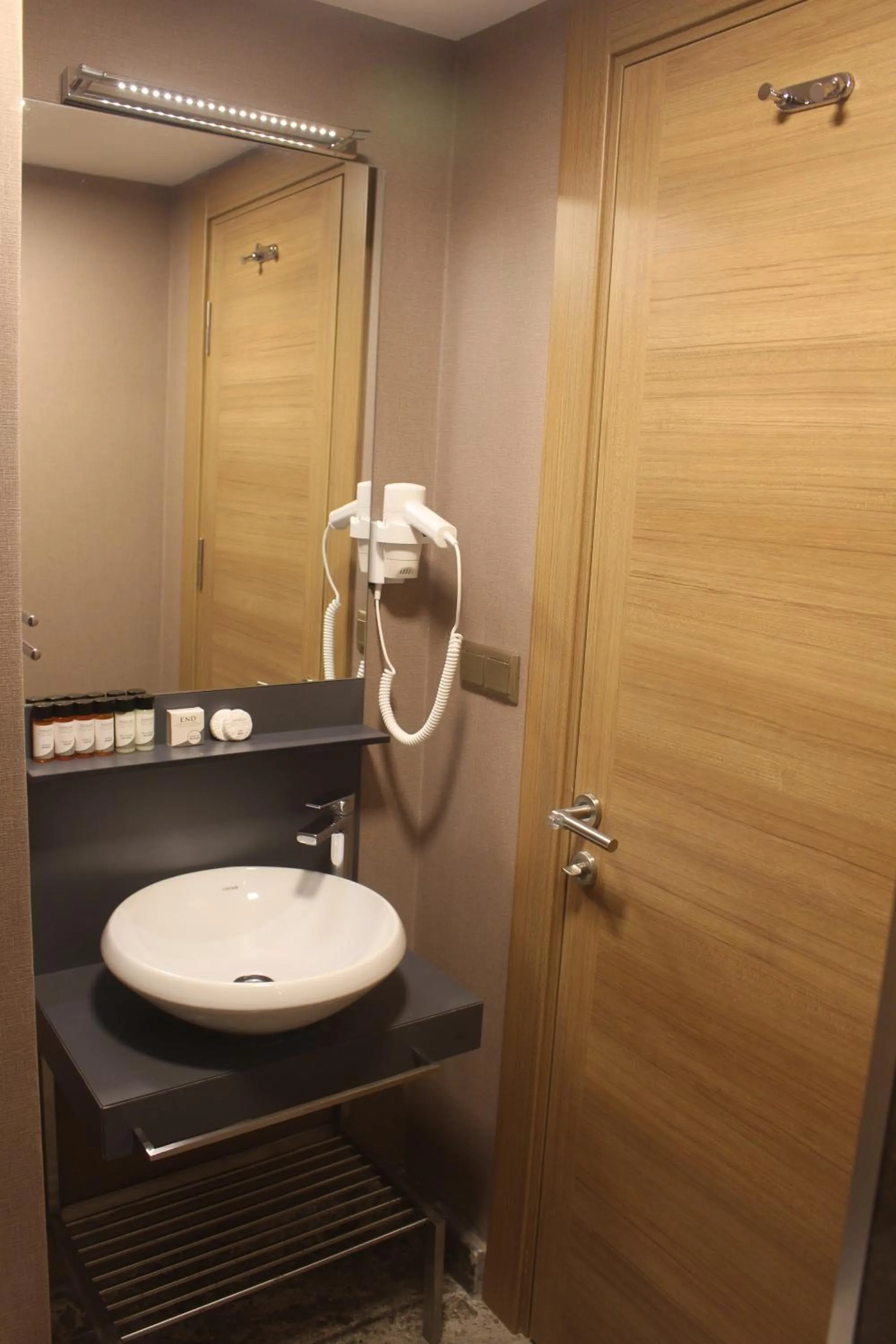 Bathroom in Endless Comfort Hotel Taksim