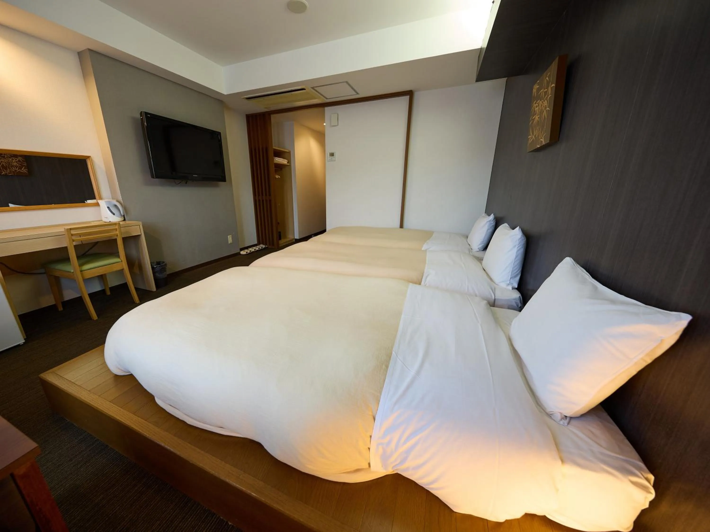 Photo of the whole room, Bed in Nikko Station Hotel Classic