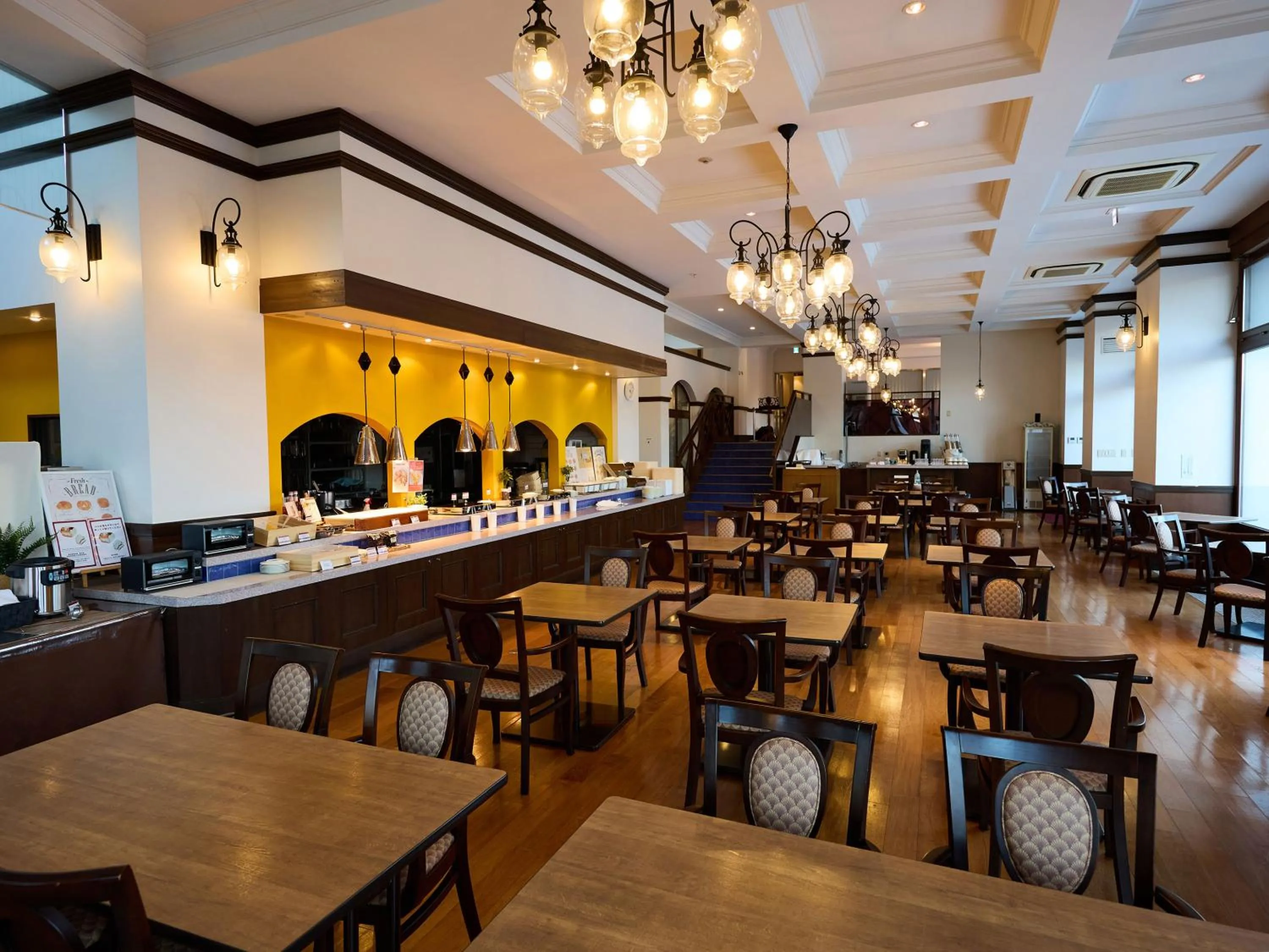 Restaurant/places to eat in Nikko Station Hotel Classic