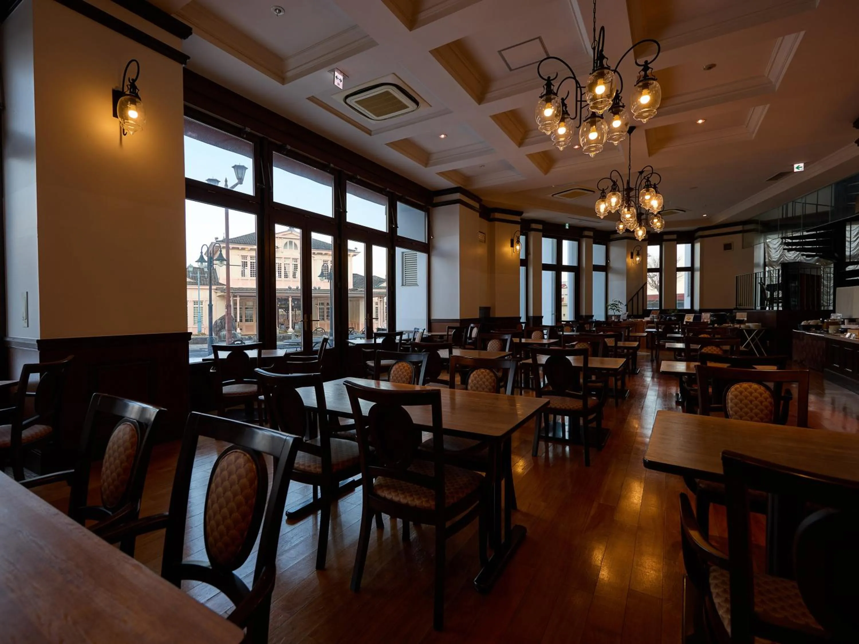 Restaurant/places to eat in Nikko Station Hotel Classic