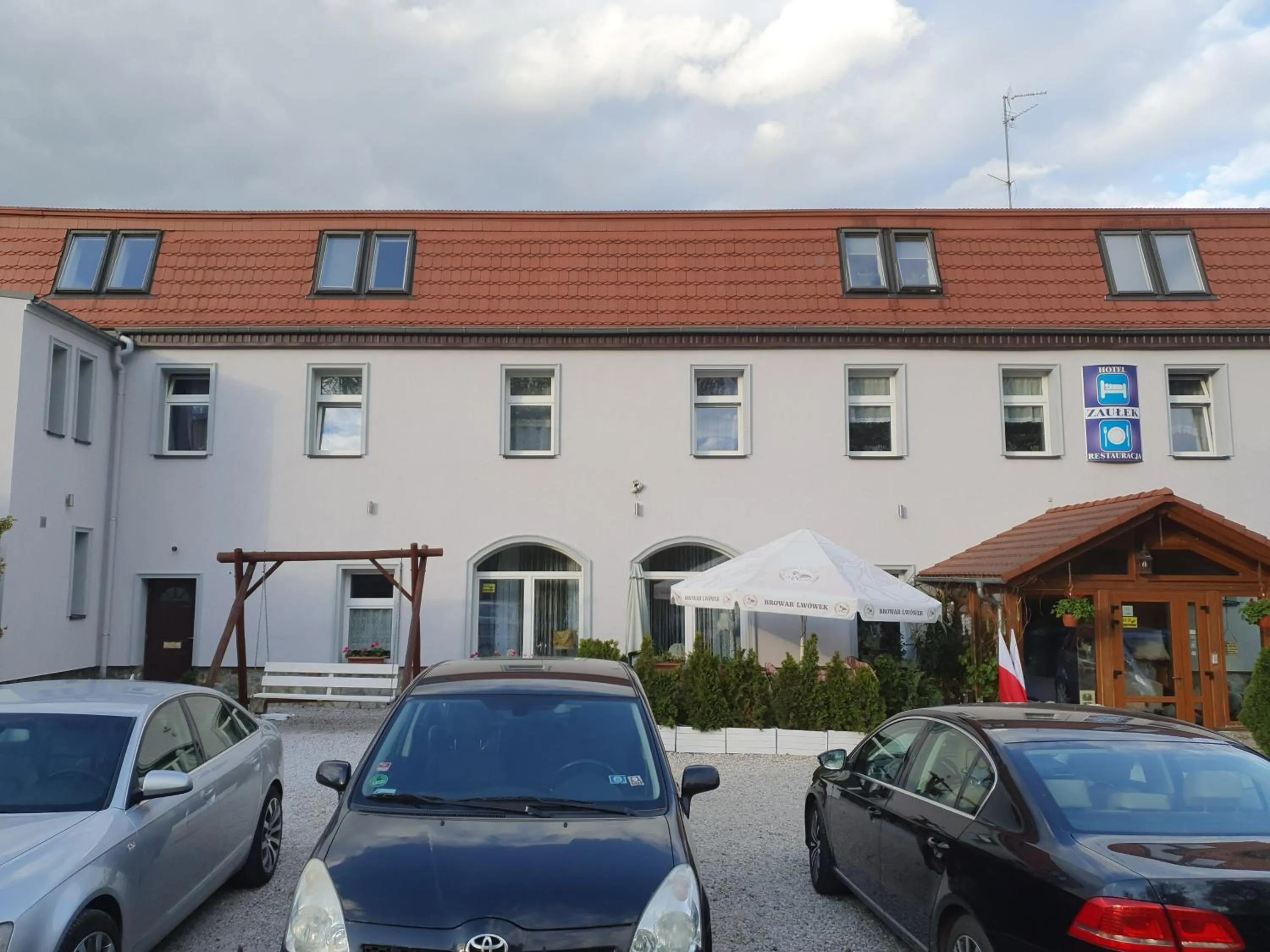 HOTEL "ZAUŁEK" Spółka Cywilna Zbigniew Świderski, Elżbieta Świderska