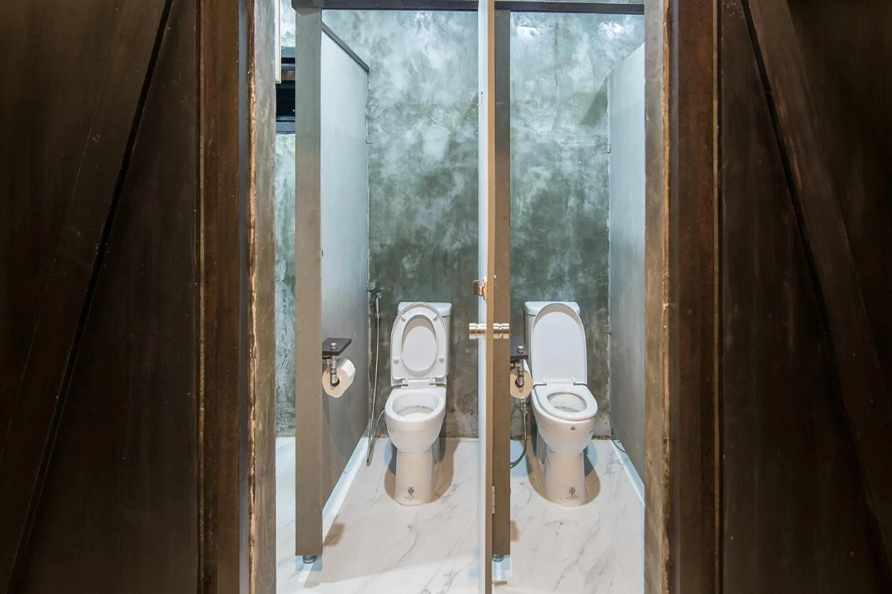 Bathroom in Yindee Travellers Lodge