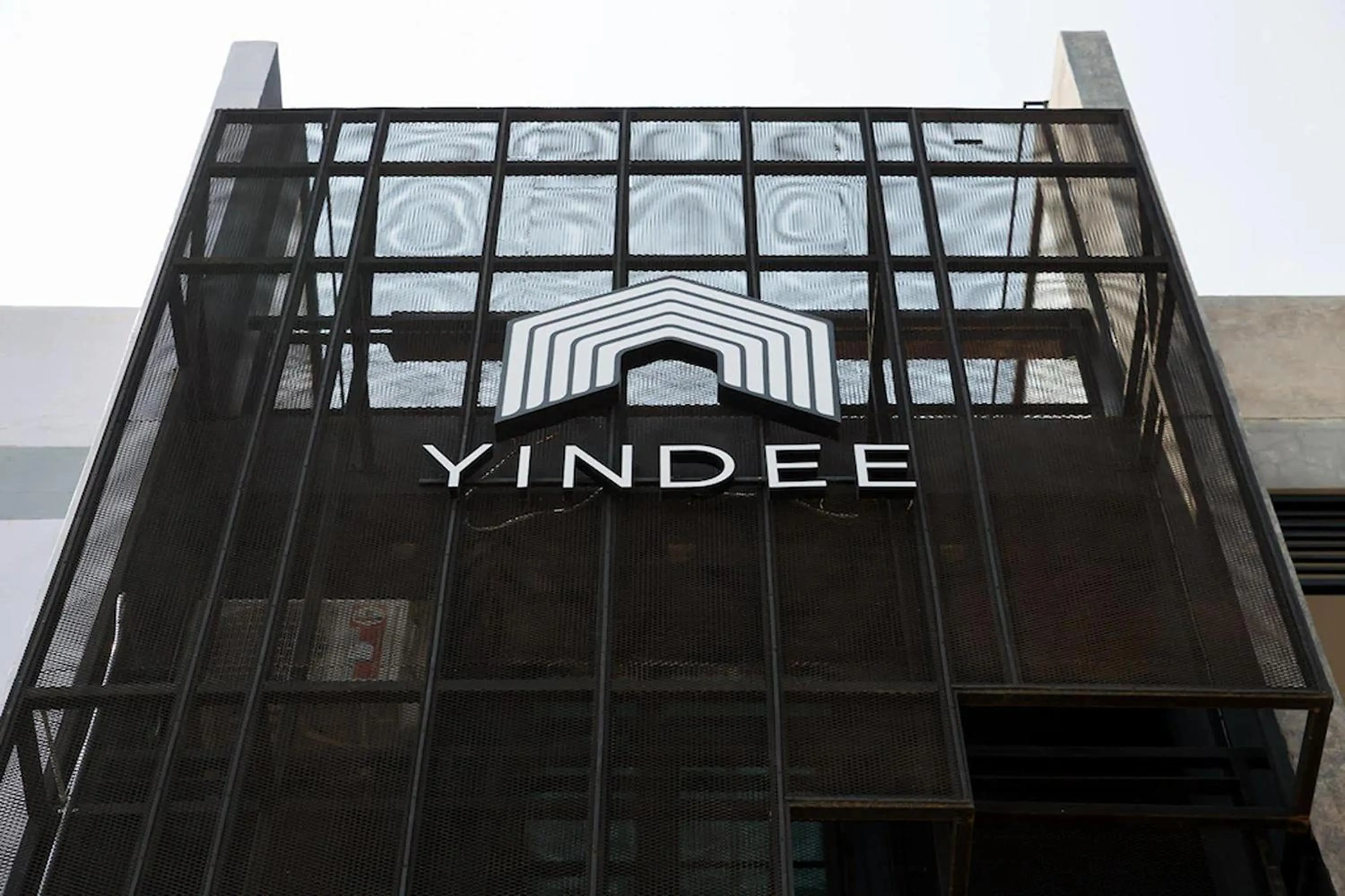 Property building in Yindee Travellers Lodge