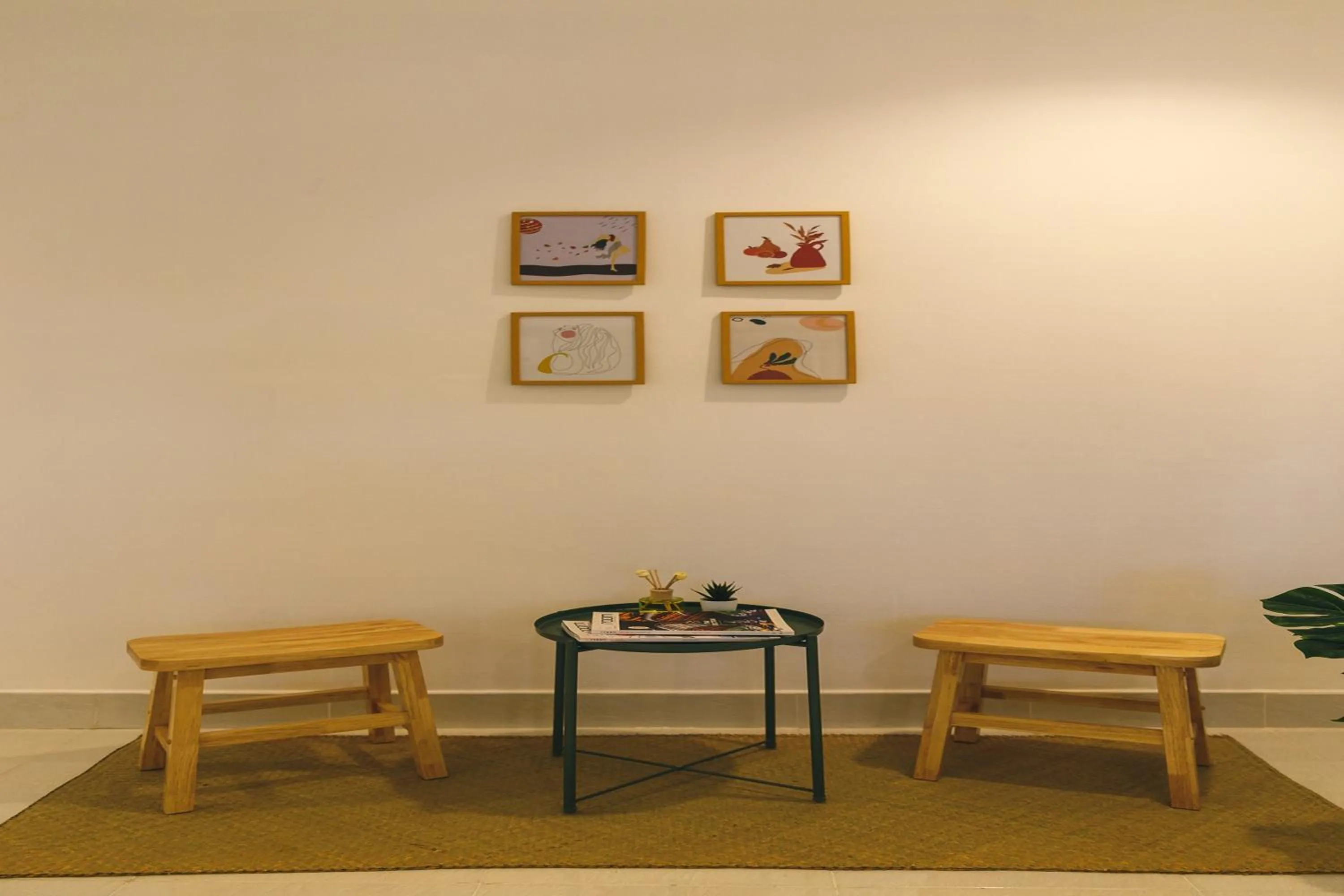 Seating area in Yindee Travellers Lodge