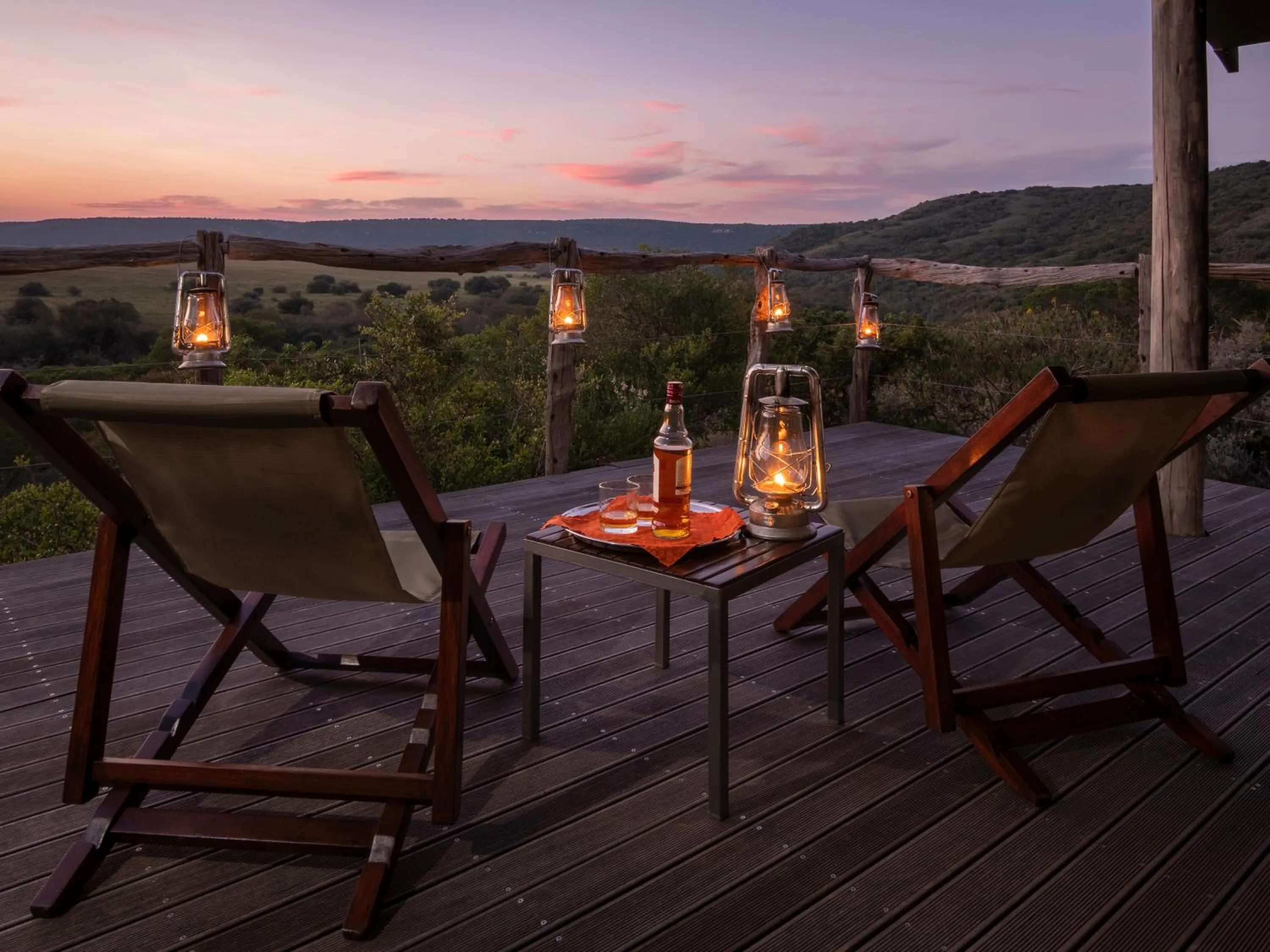 Natural landscape in HillsNek Safari Camp – Amakhala Game Reserve