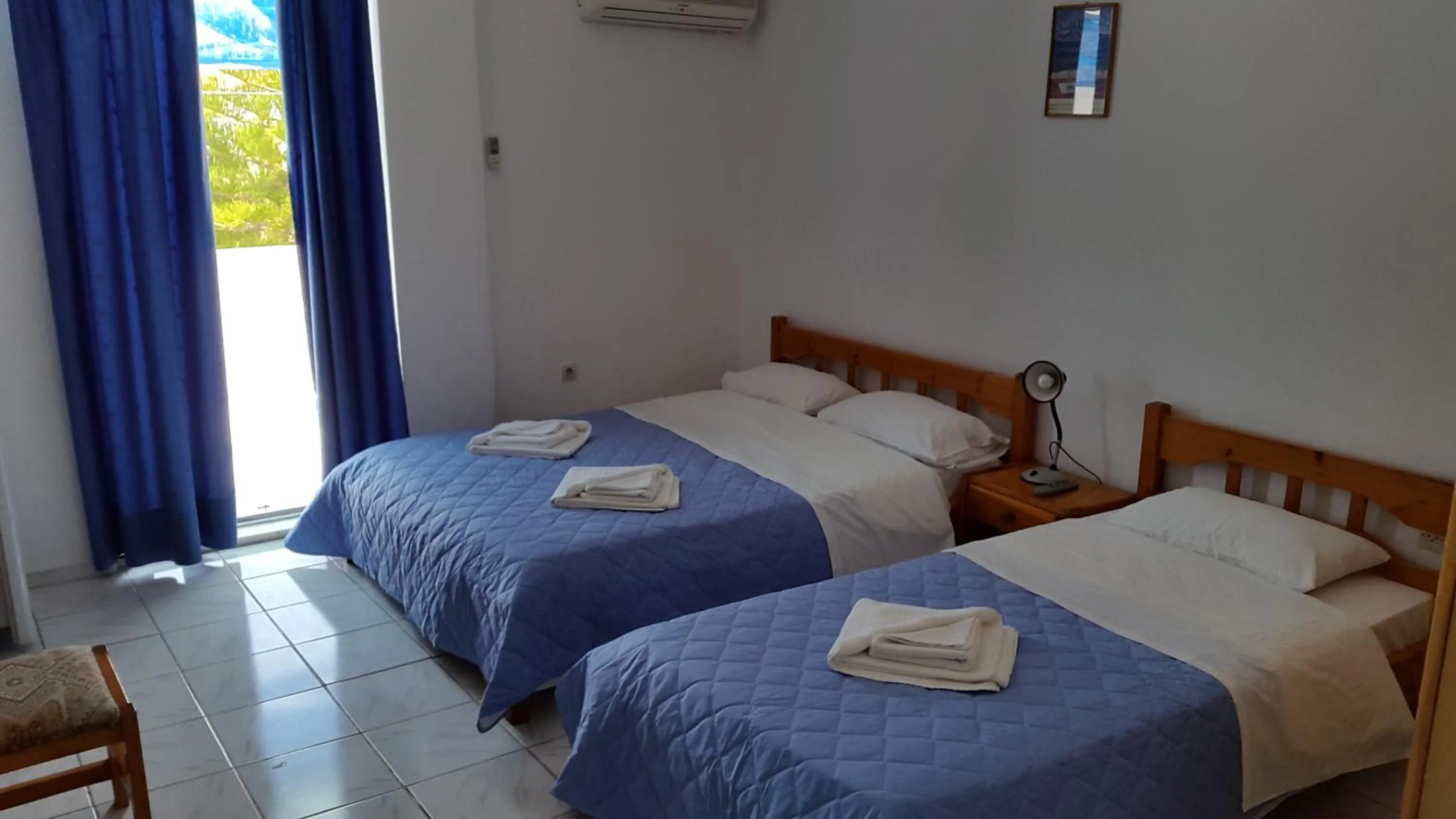 bunk bed in Esperides Hotel