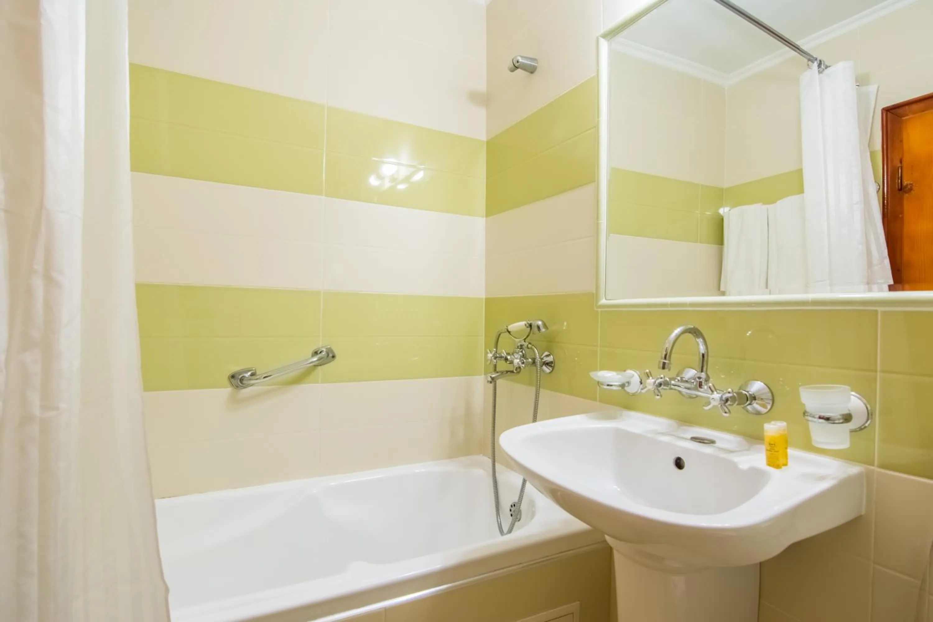 Toilet in Hotel Villa List