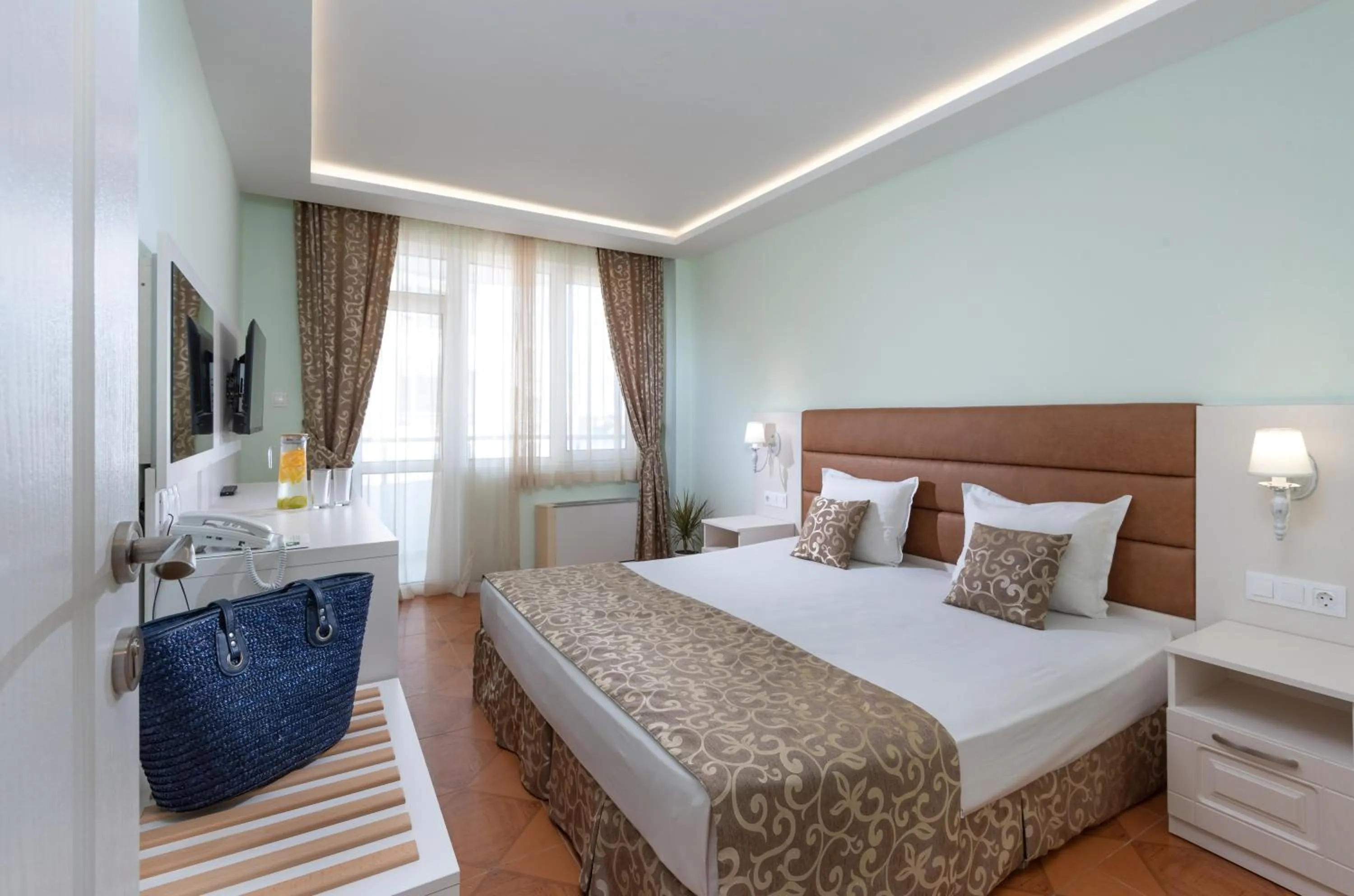 Bedroom, Bed in Hotel Villa List