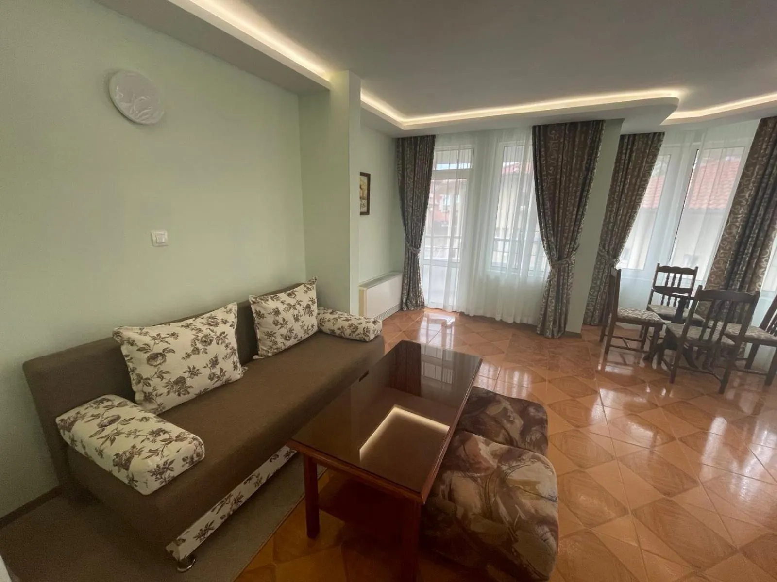 Communal lounge/ TV room in Hotel Villa List