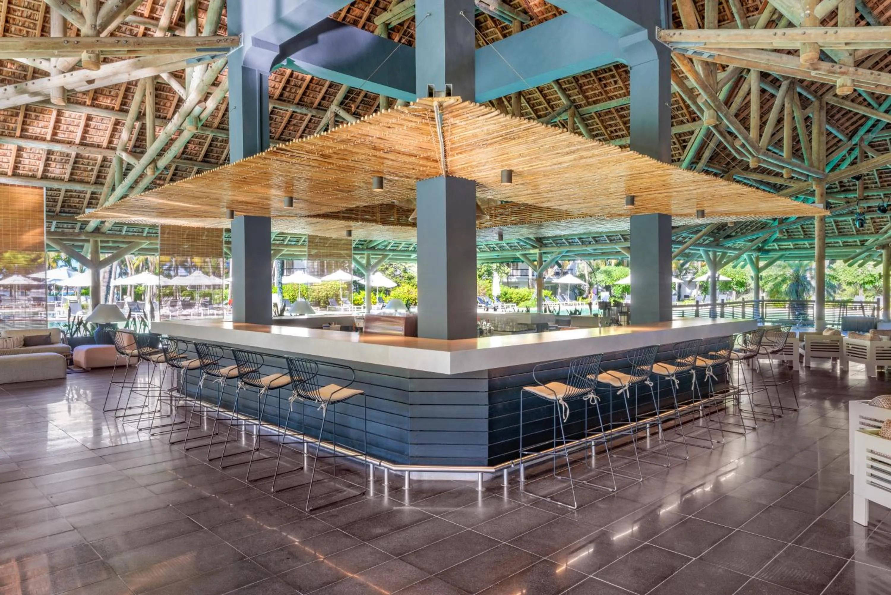 Lounge or bar in The Ravenala Attitude