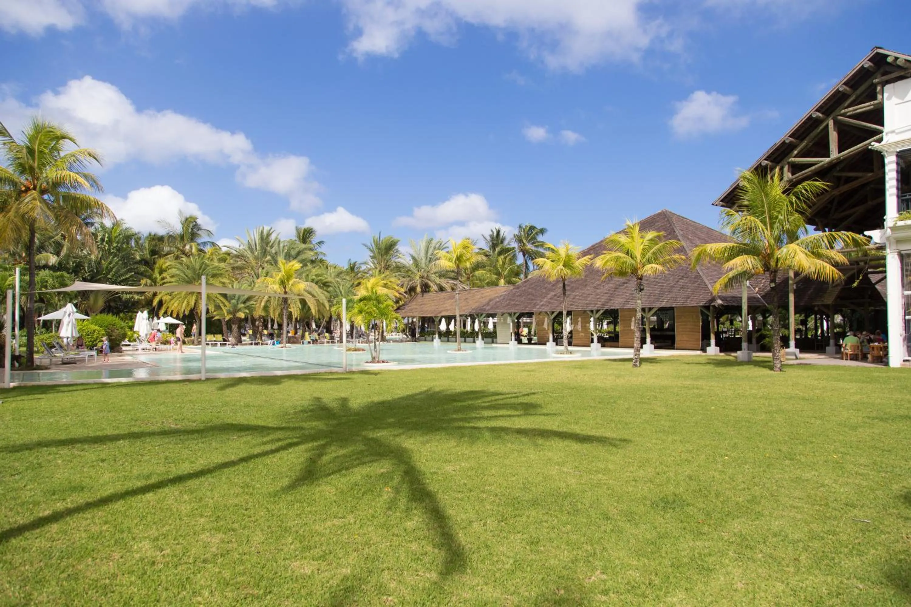 Garden in The Ravenala Attitude