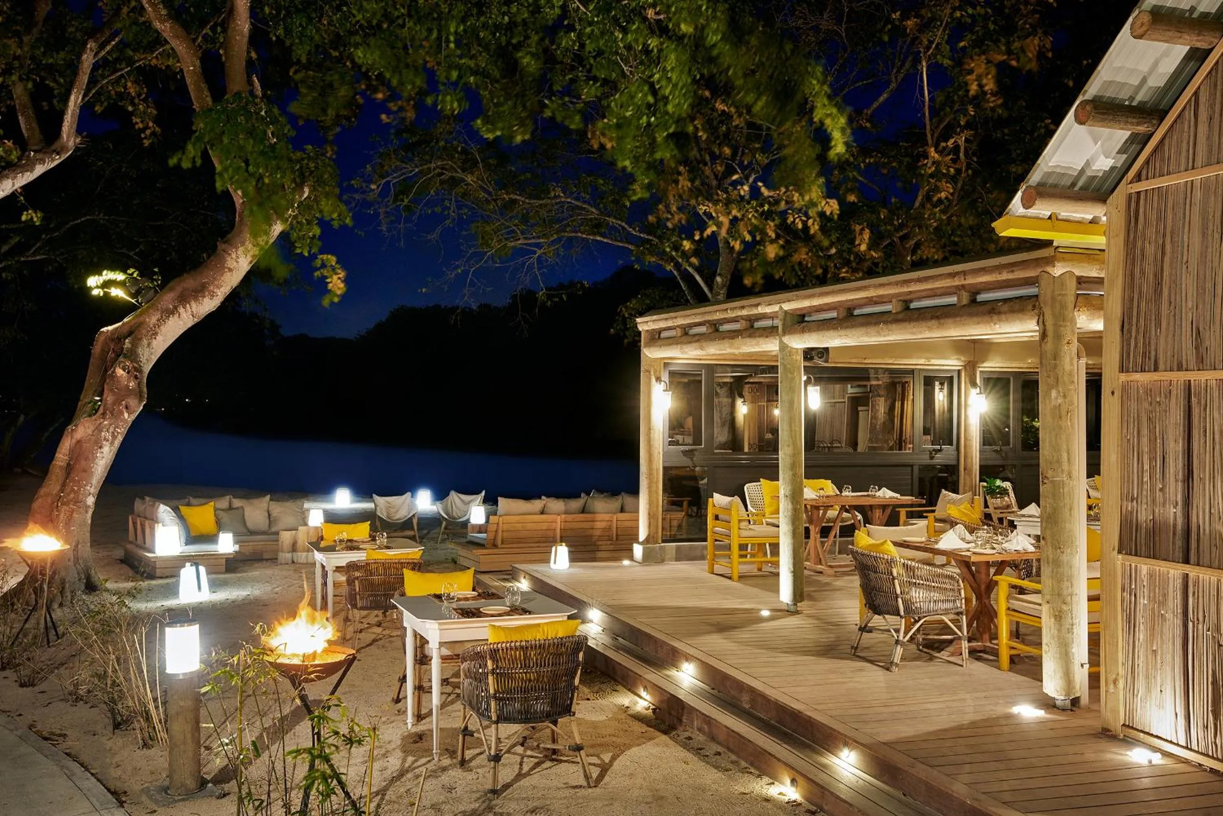 Restaurant/places to eat in The Ravenala Attitude