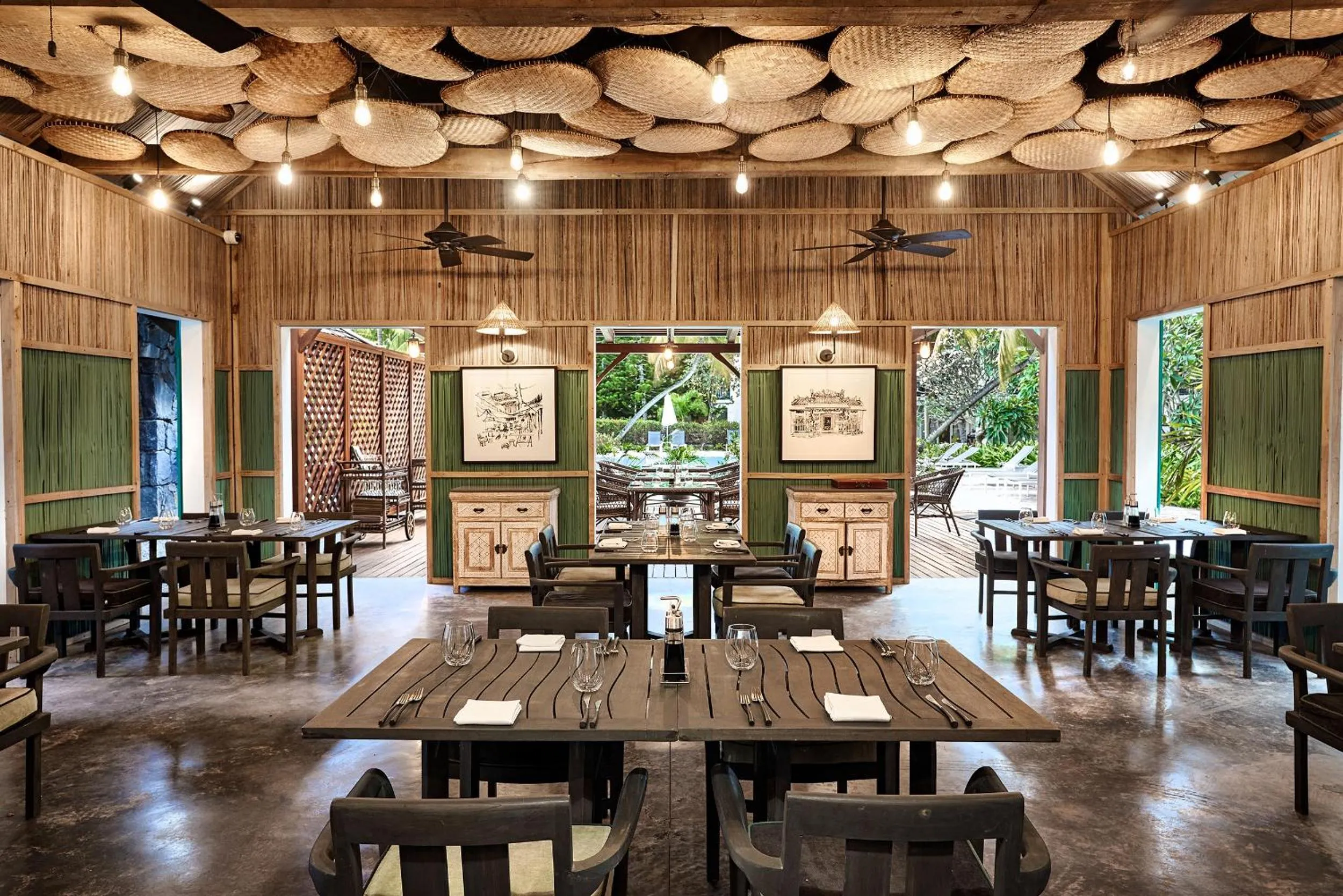 Restaurant/places to eat in The Ravenala Attitude