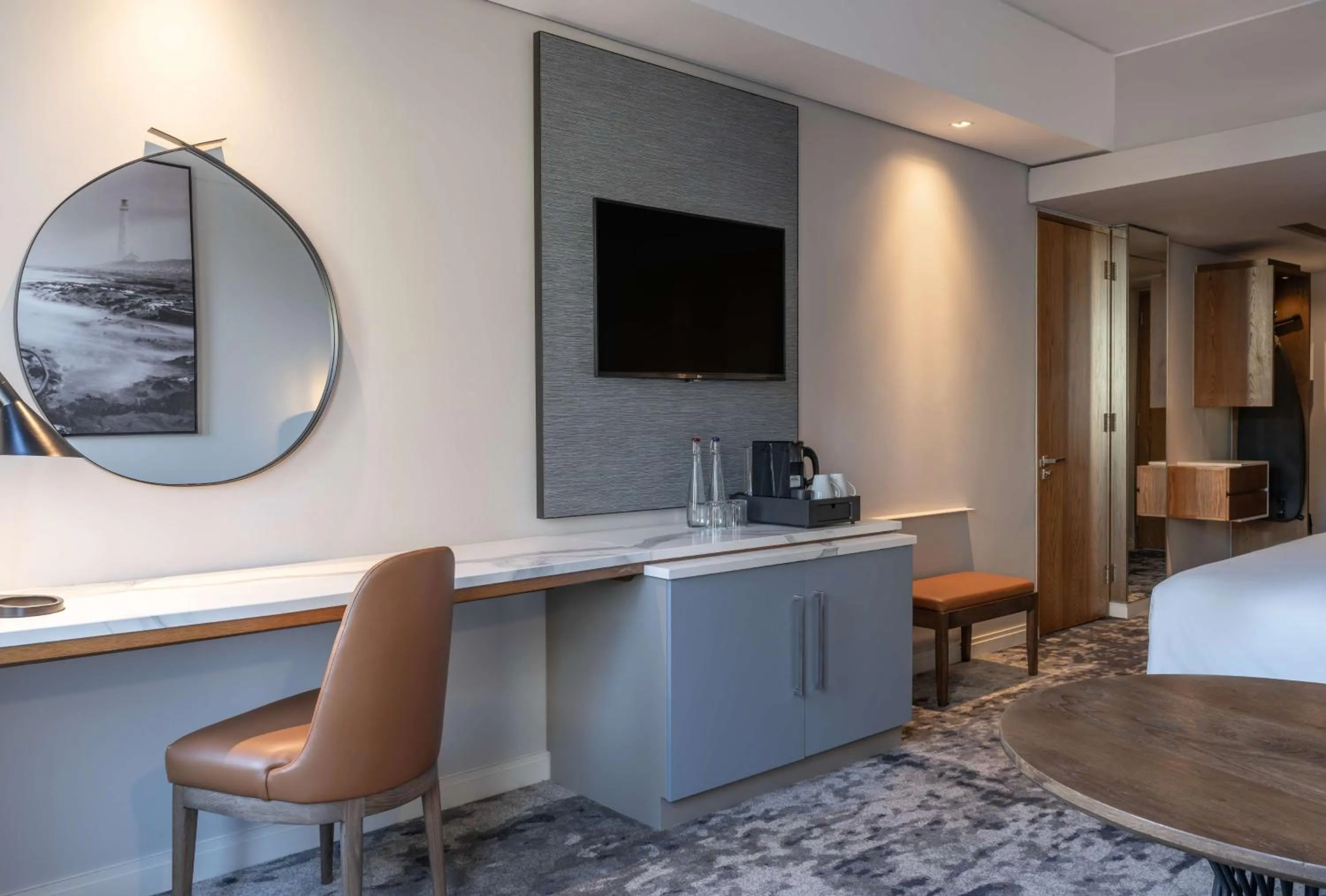 Photo of the whole room, Bed in Radisson Hotel Cape Town Foreshore