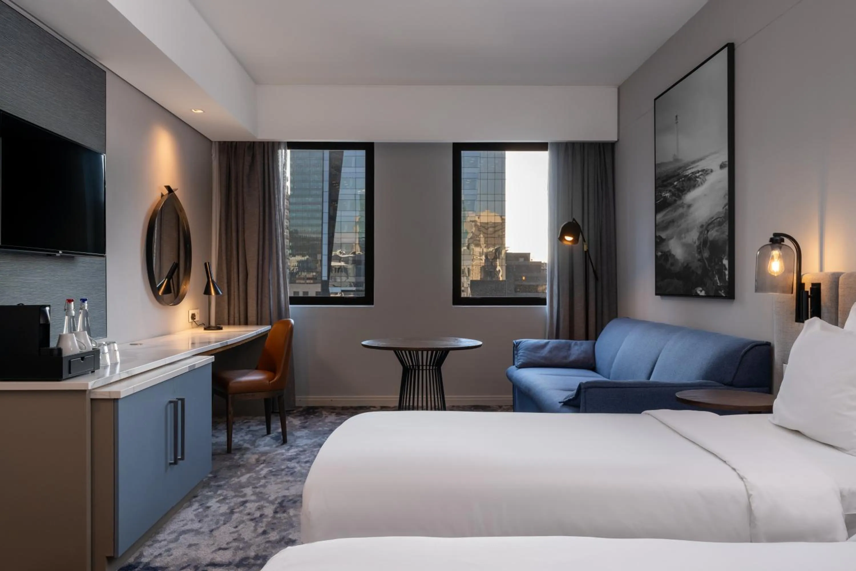 Photo of the whole room, Bed in Radisson Hotel Cape Town Foreshore