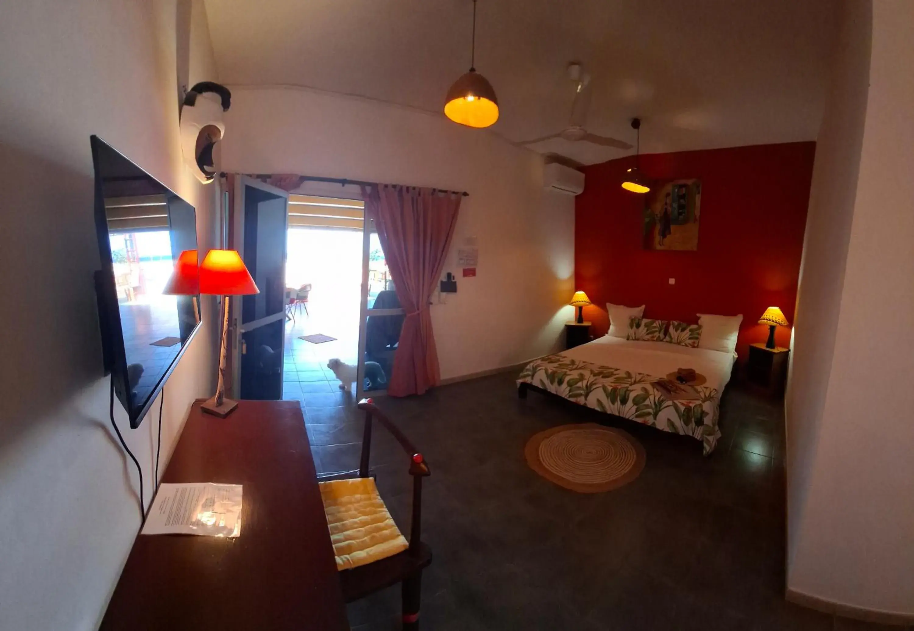 Photo of the whole room, Bed in La Maison Abaka Photo of the whole room, Bed in La Maison Abaka